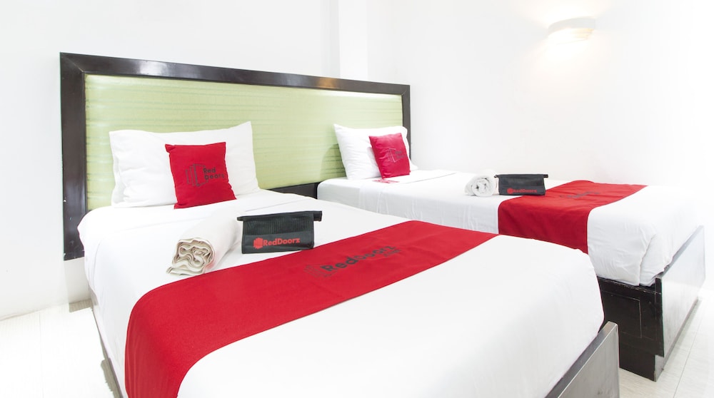 Ace Francis Hotel by RedDoorz