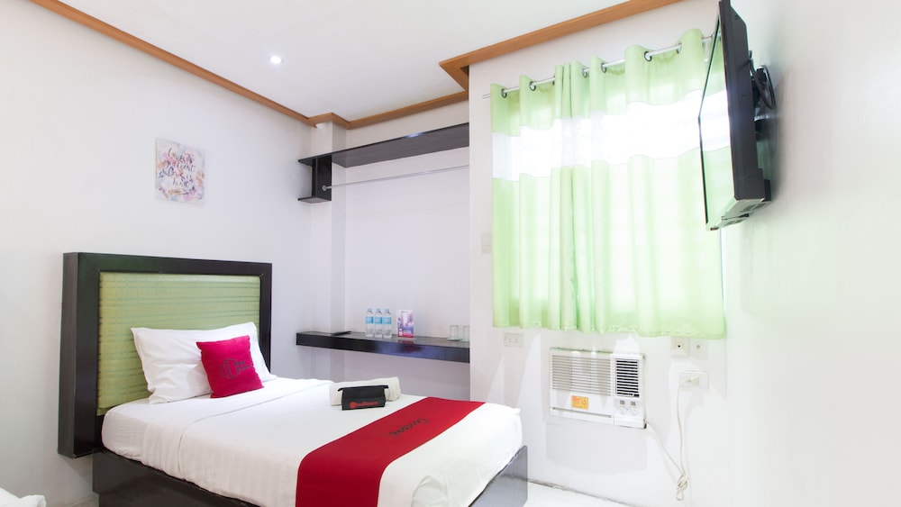 Ace Francis Hotel by RedDoorz