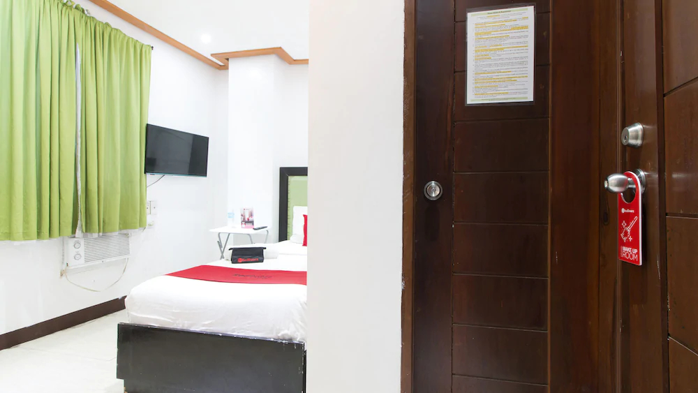 Ace Francis Hotel by RedDoorz