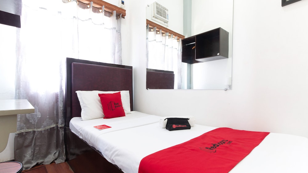 Be Hotel by Reddoorz