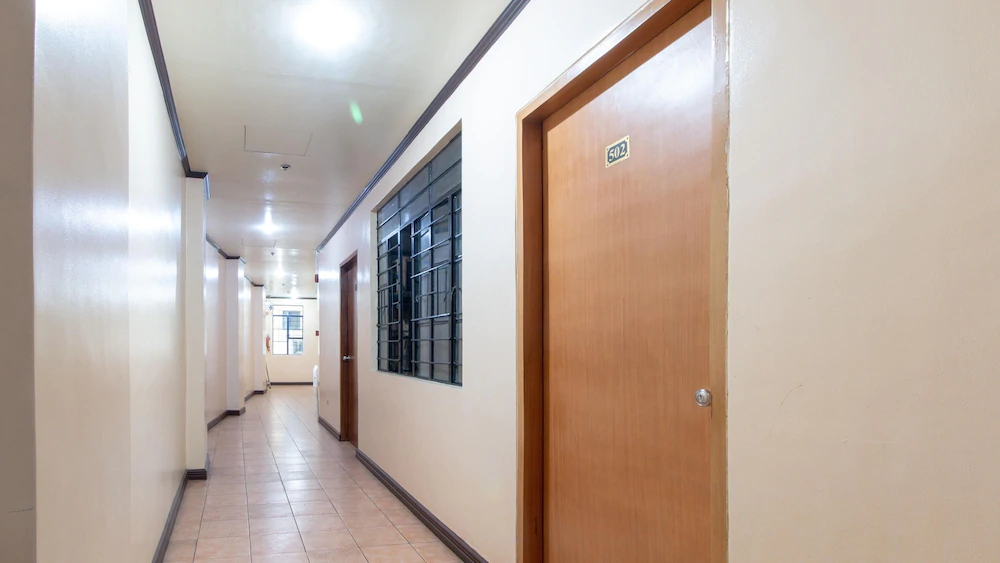 Hotel La Rica by RedDoorz