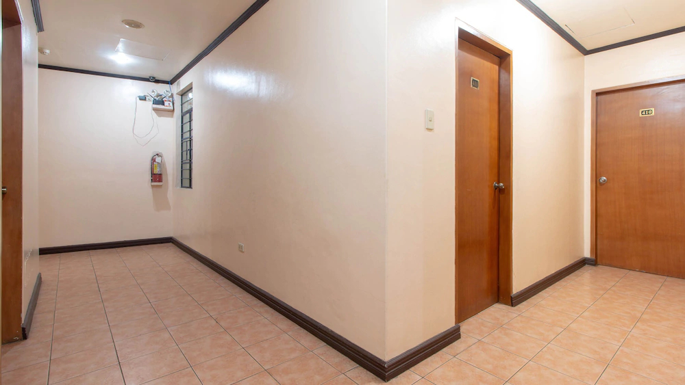 Hotel La Rica by RedDoorz