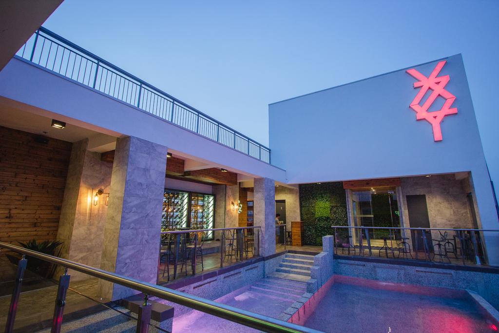Hotel XYZ