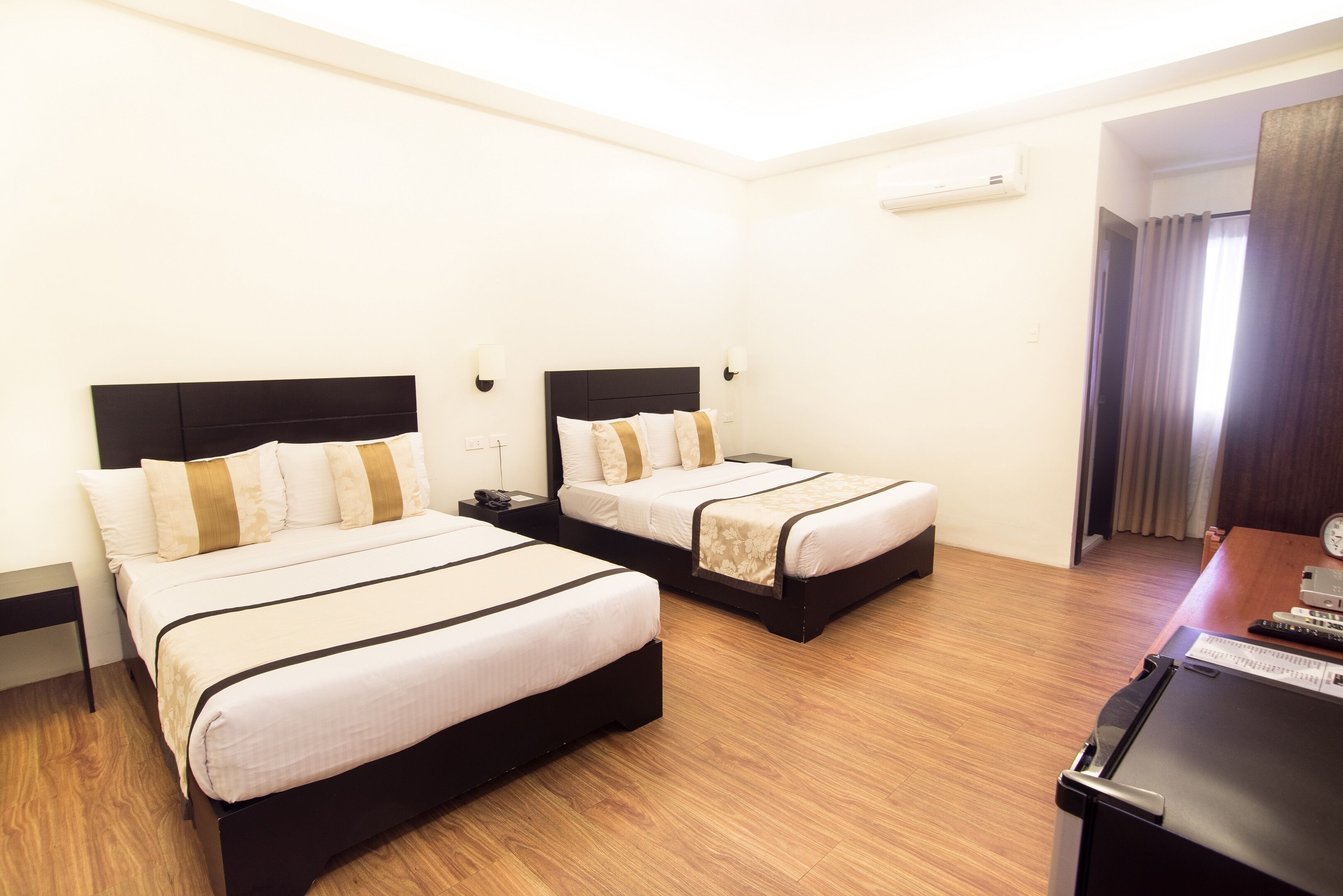 Capital O 919 V&s Vianshe Hotel And Events Place
