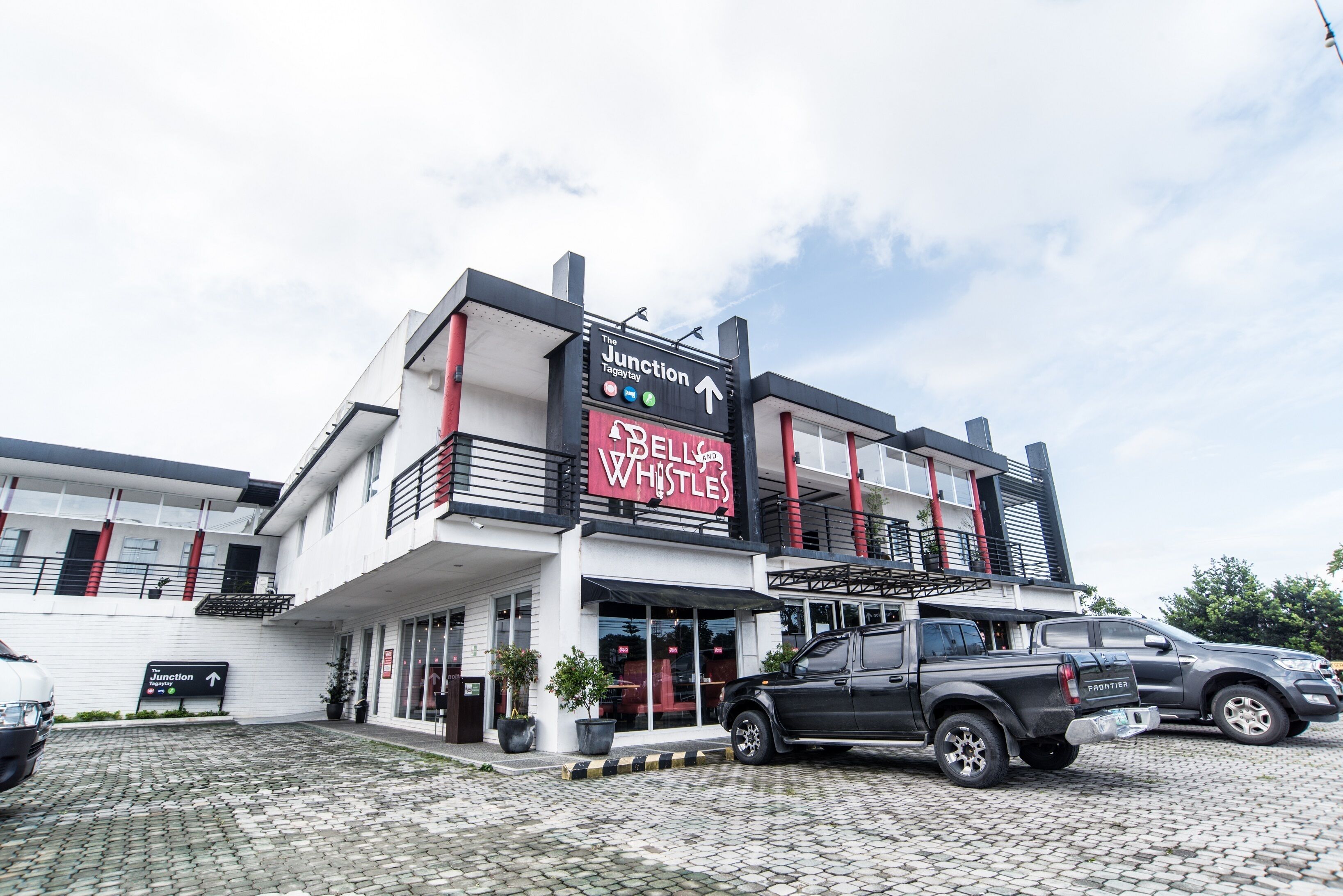 Capital O 919 V&s Vianshe Hotel And Events Place