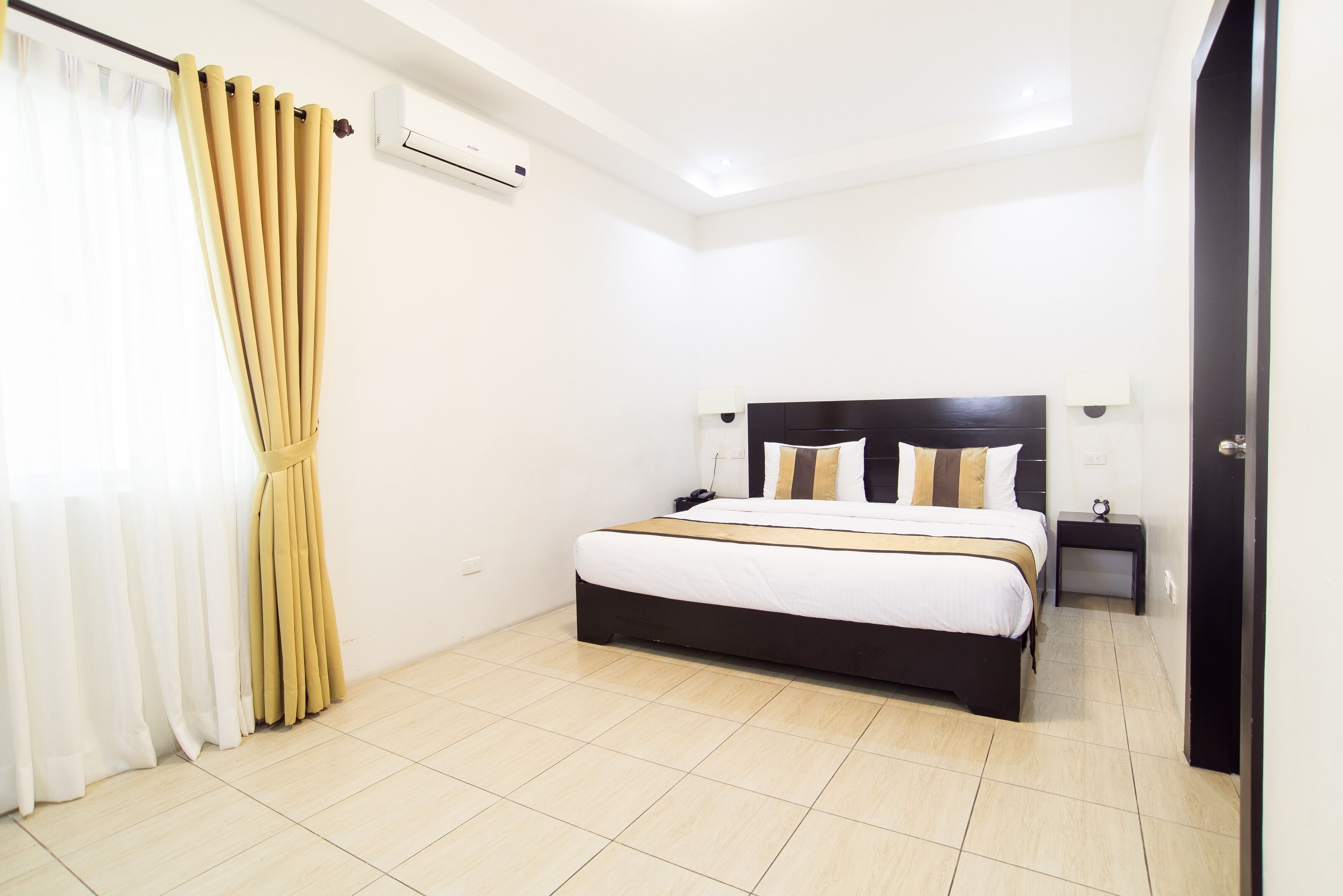 Capital O 919 V&s Vianshe Hotel And Events Place