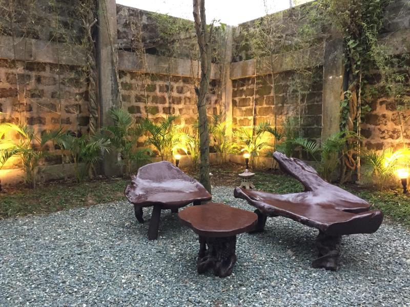 Chateau Beatrice Bed & Breakfast