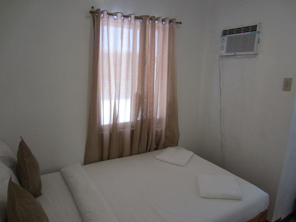 Chateau Beatrice Bed & Breakfast