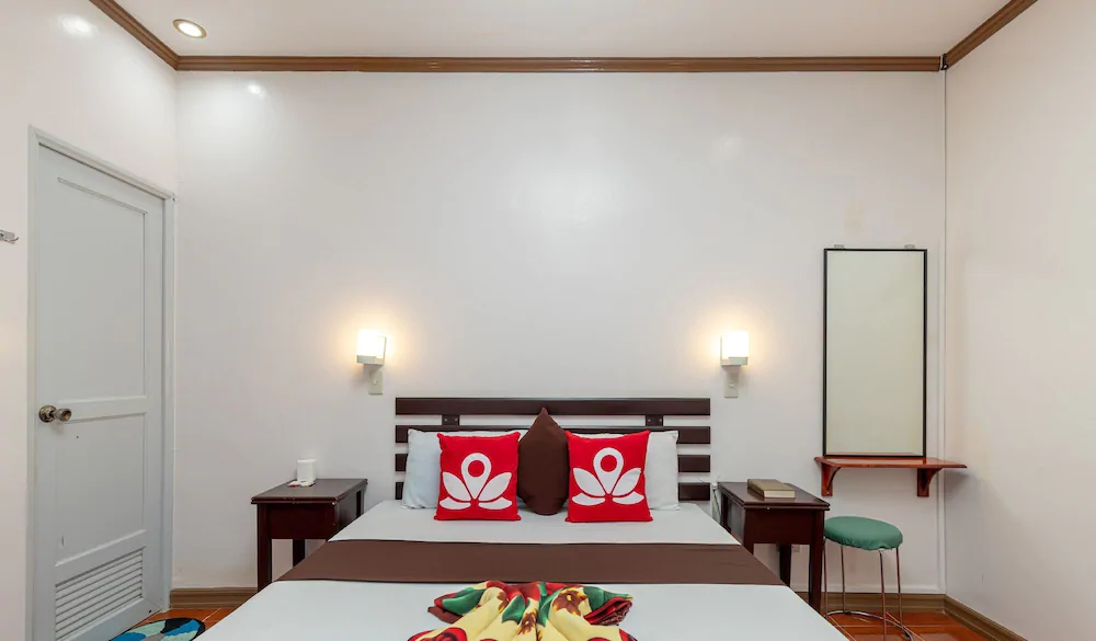 Cool Breeze Hotel and Villas by ZEN Rooms