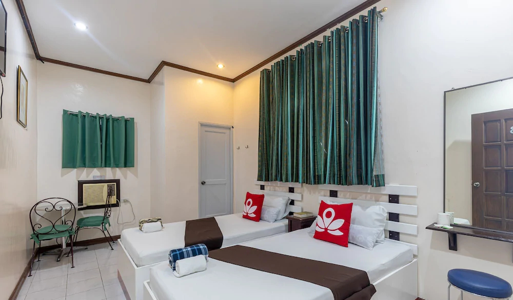 Cool Breeze Hotel and Villas by ZEN Rooms