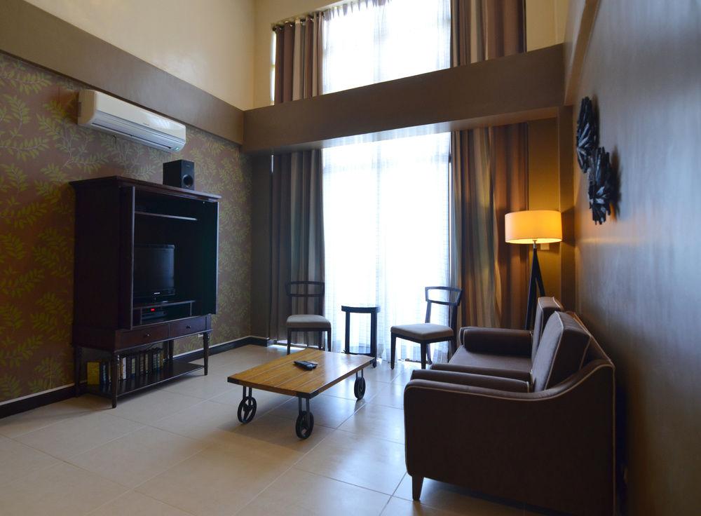 Crosswinds Resort Suites