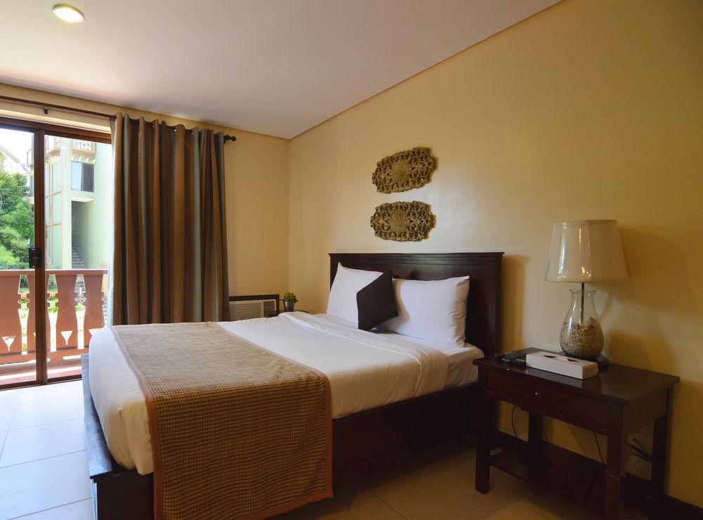 Crosswinds Resort Suites