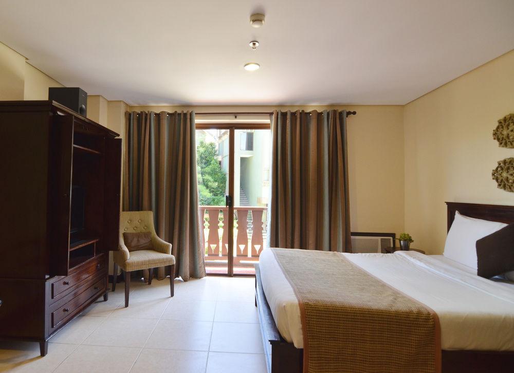 Crosswinds Resort Suites