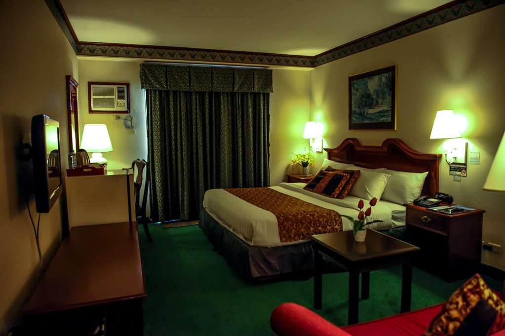 Days Hotel by Wyndham Tagaytay