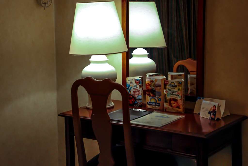 Days Hotel by Wyndham Tagaytay