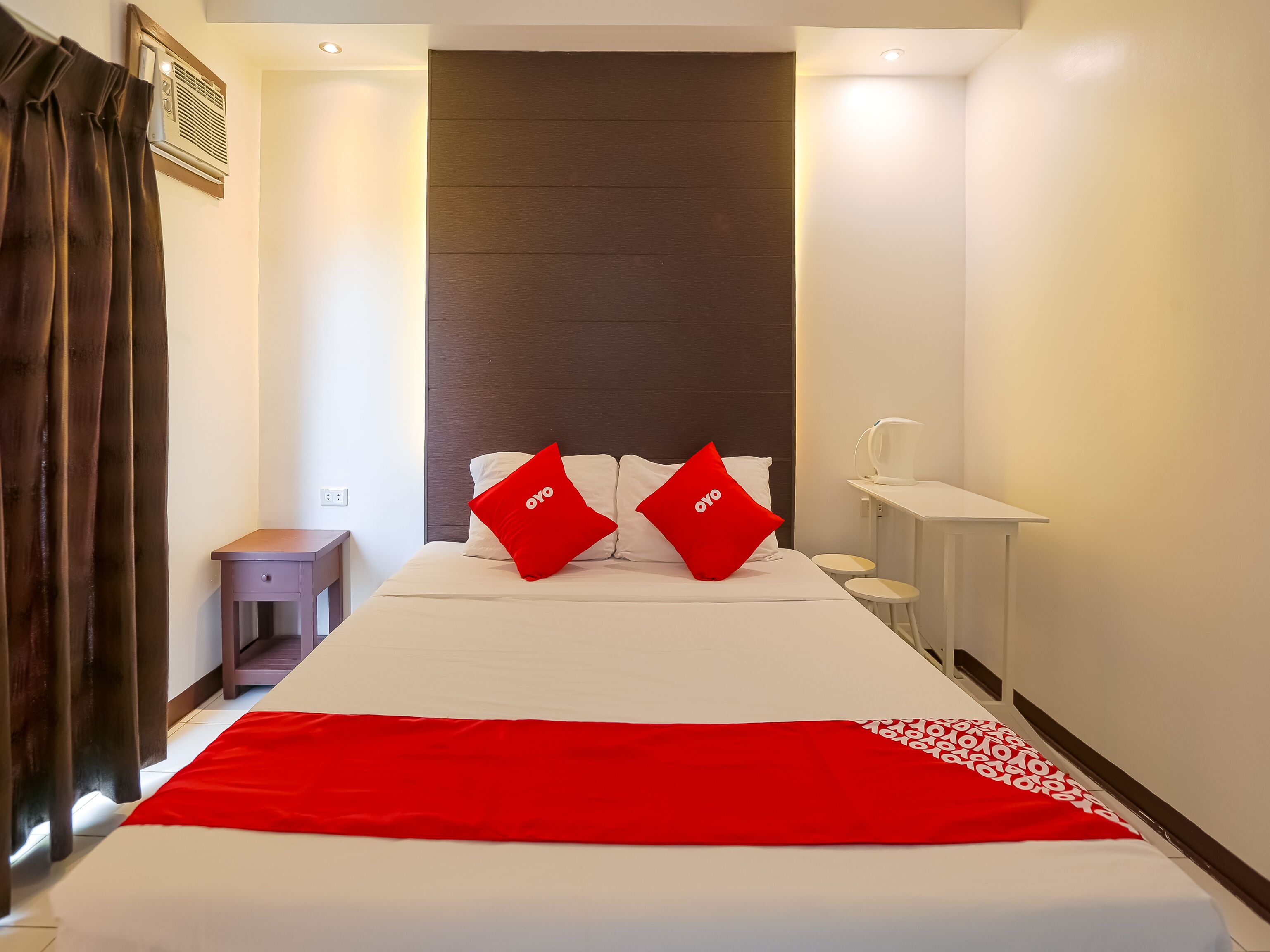 El Ronaldo Suites by OYO Rooms