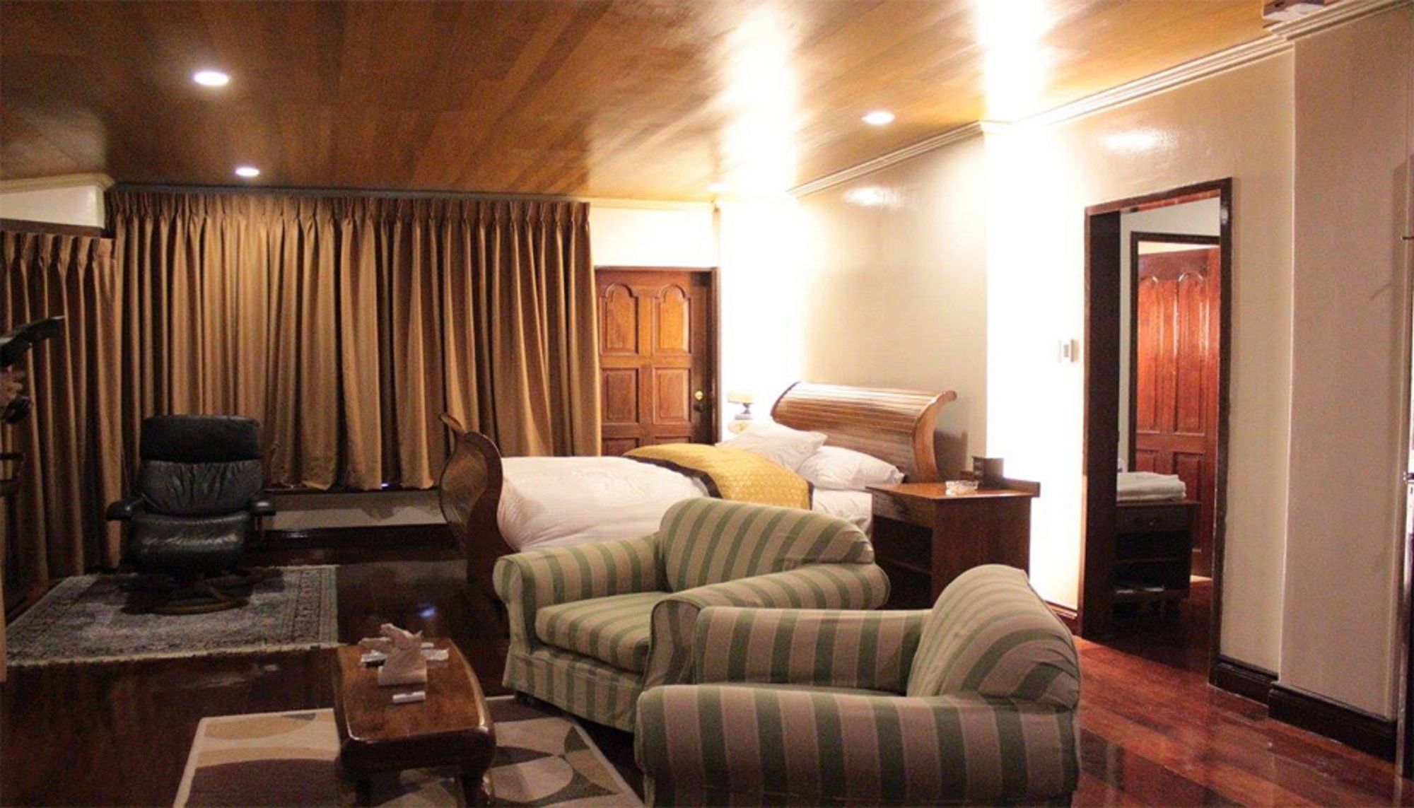 Forty 8 Bed & Breakfast