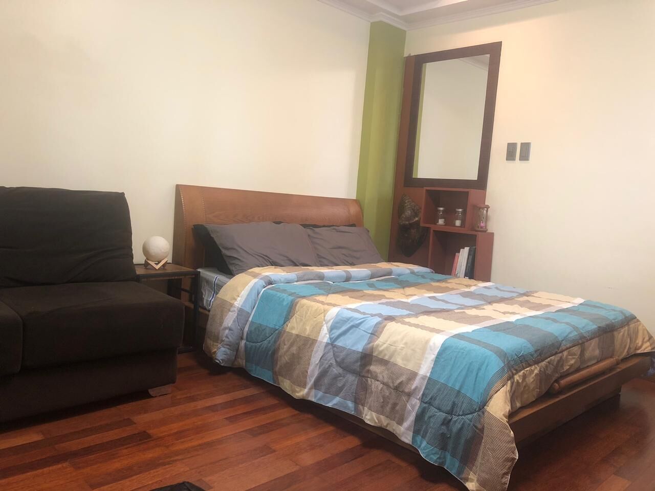 Honeymoon Suite