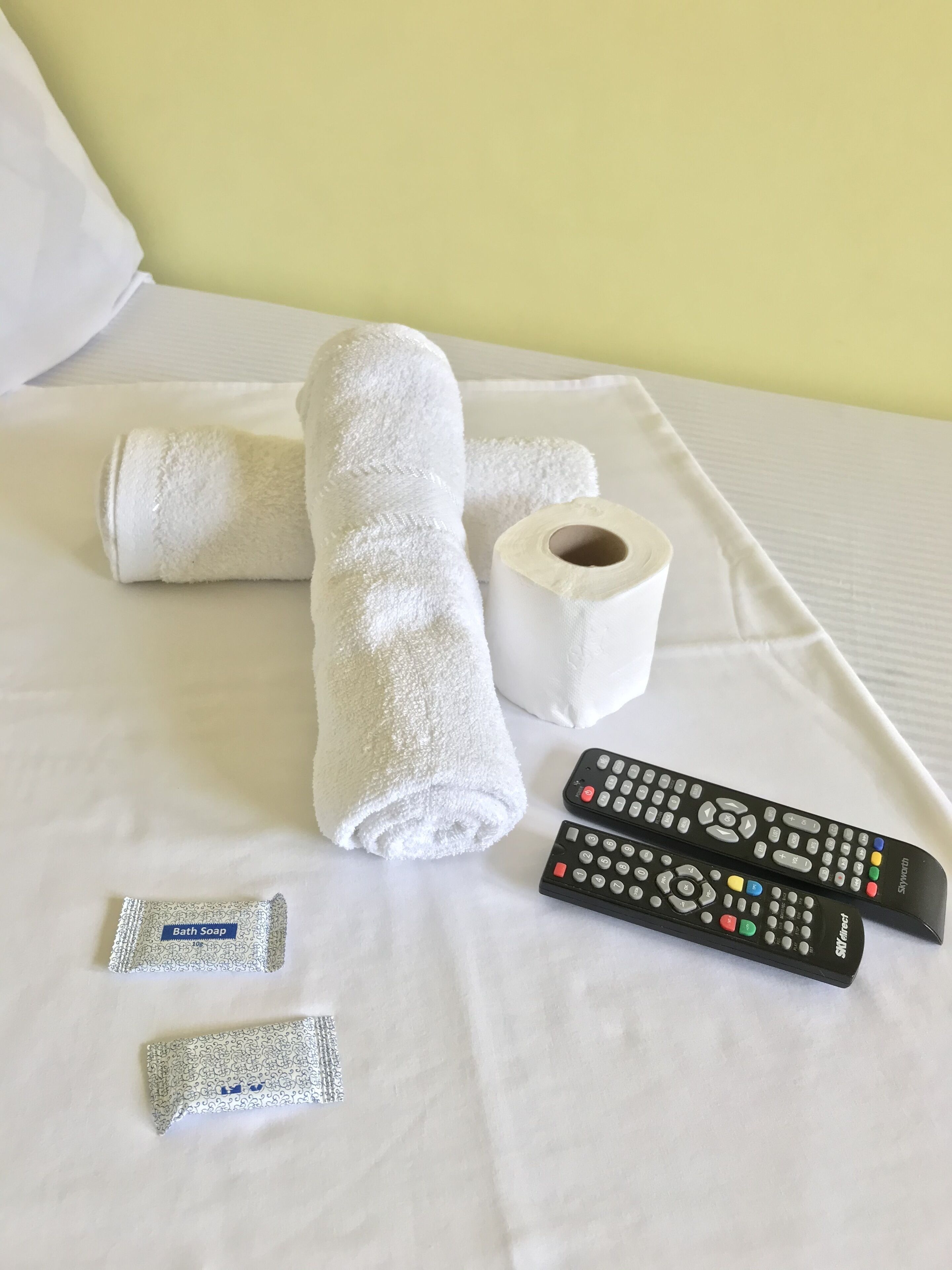 Jhunlyn Room Rental