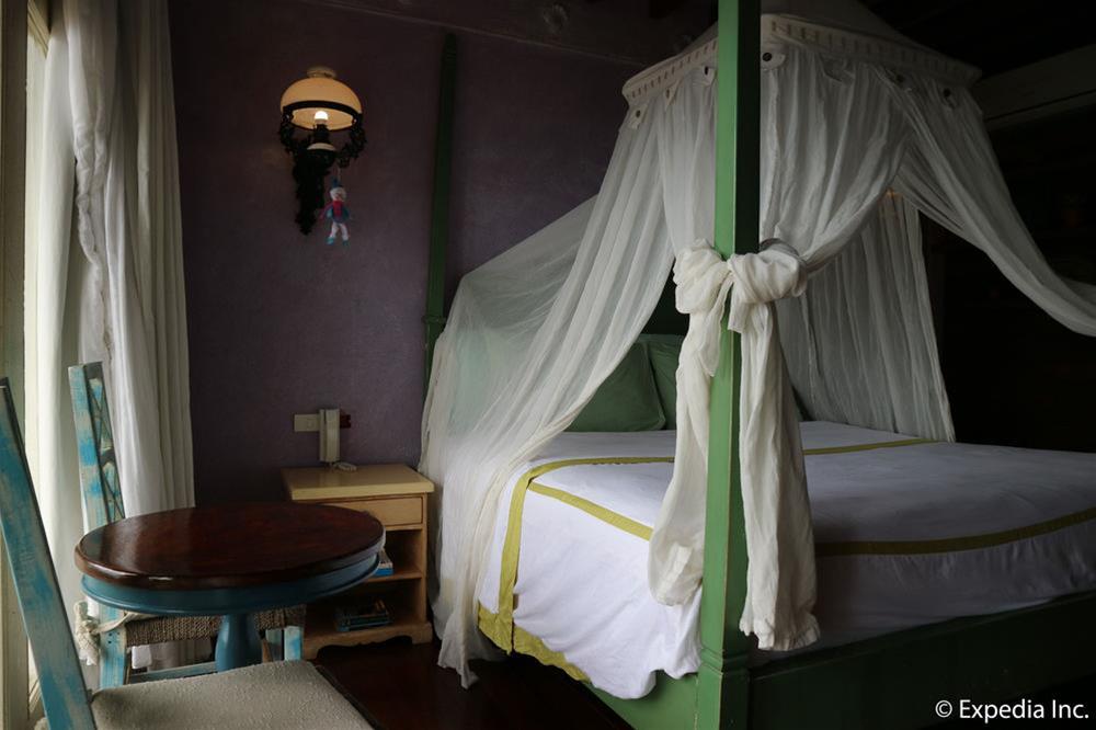 Joaquin's Bed and Breakfast