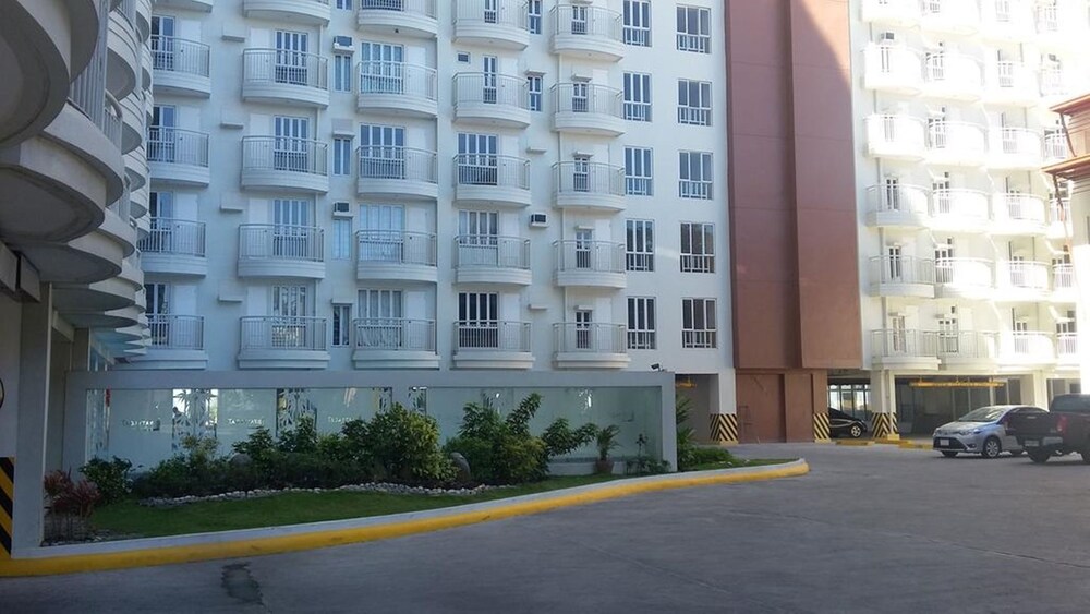 Mark's Condo at Tagaytay Prime
