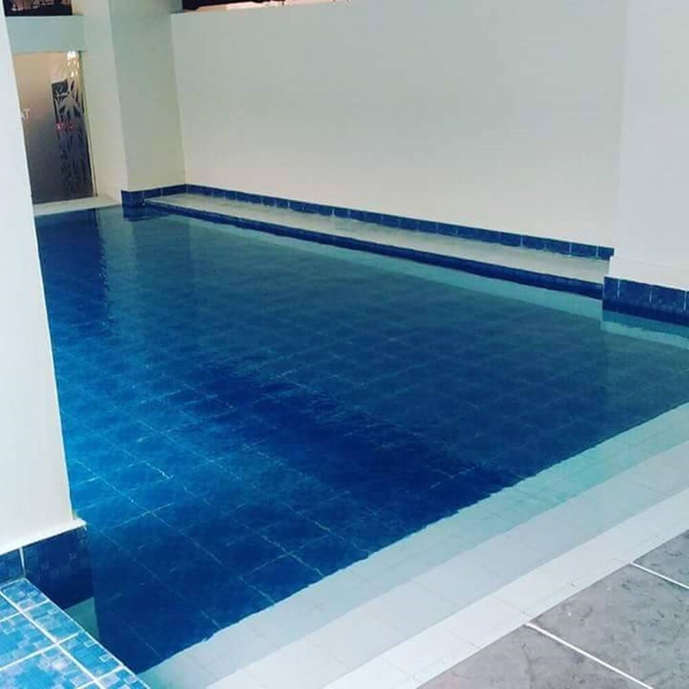 Mark's Condo at Tagaytay Prime