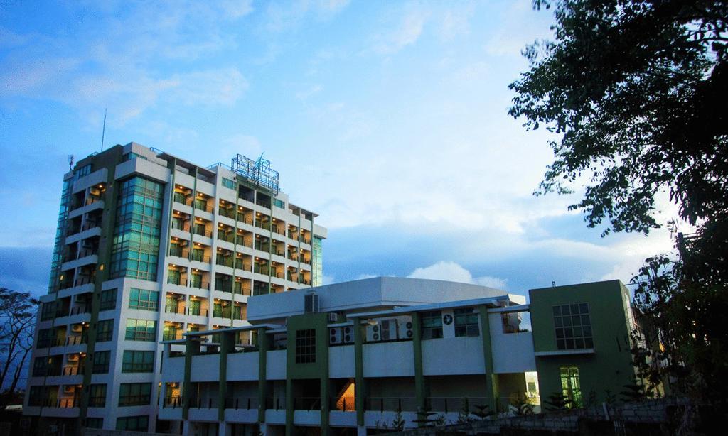 One Tagaytay Place