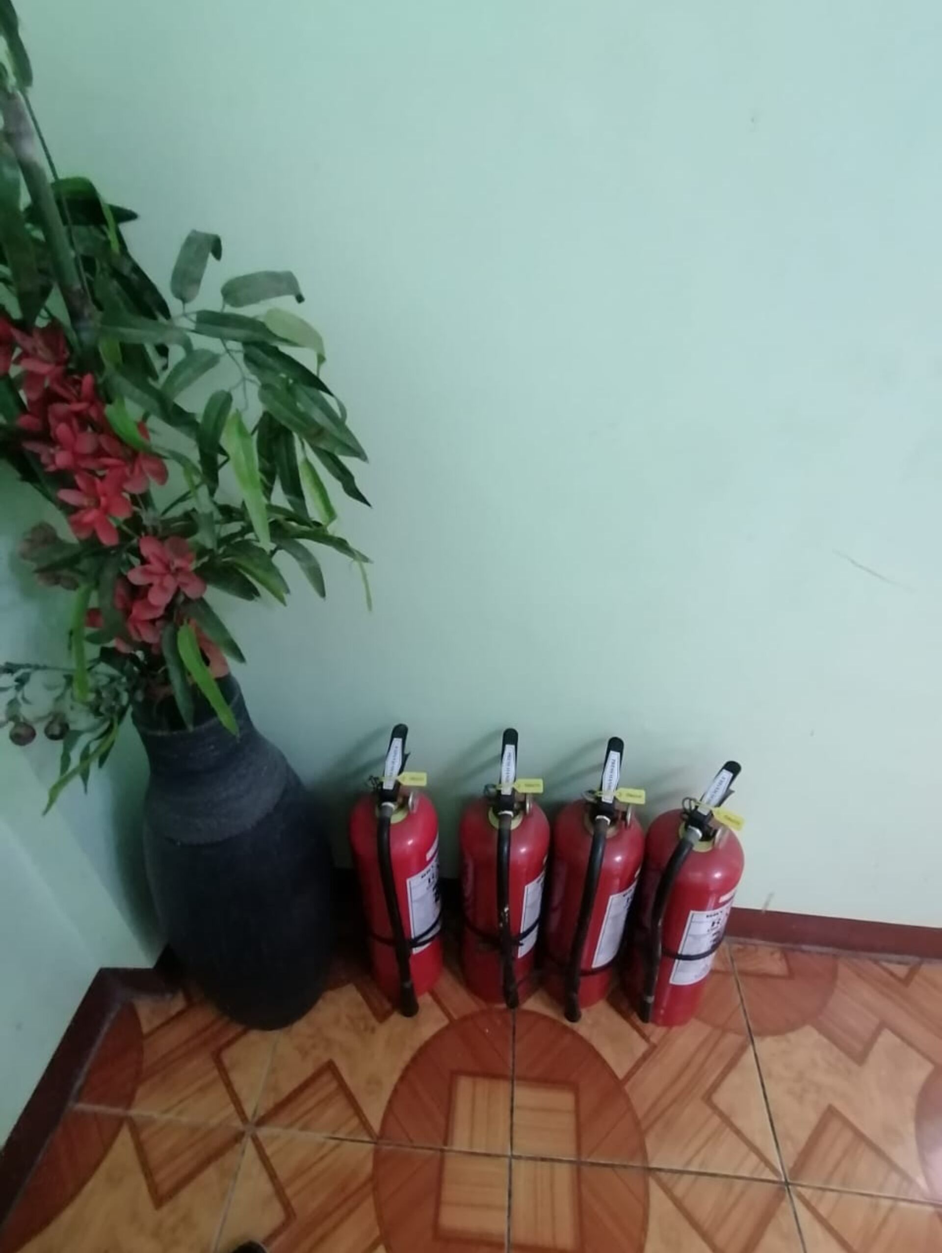 OYO 879 Lauriens Budget Hotel 2