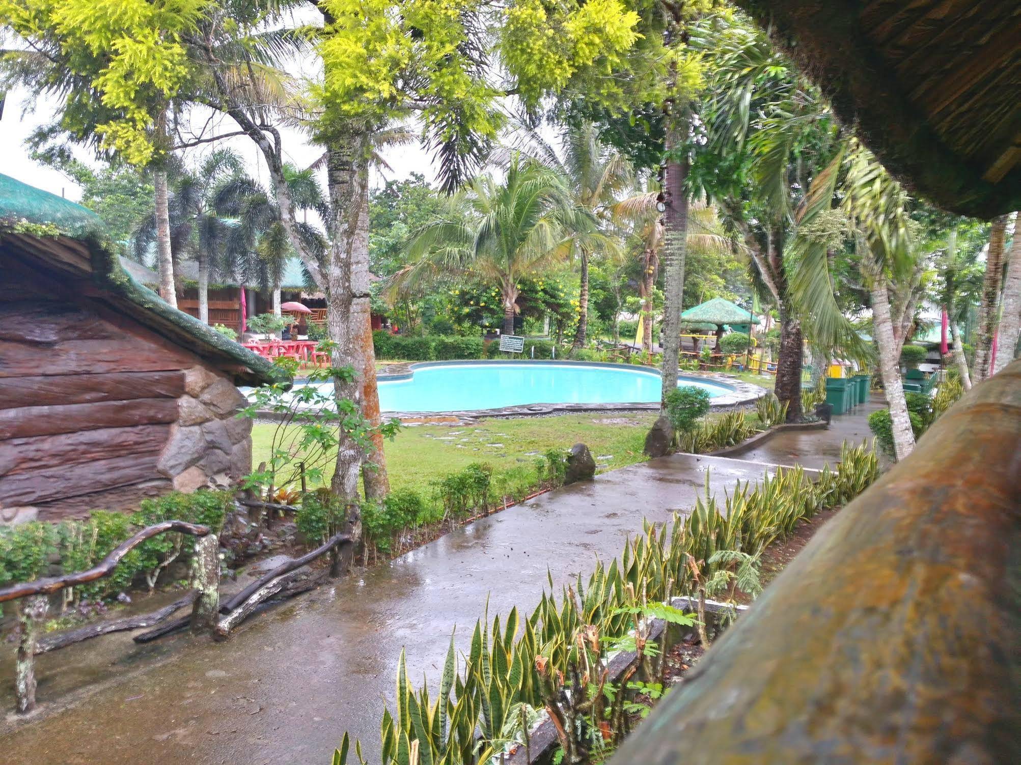 Oyster Forest Life Resort