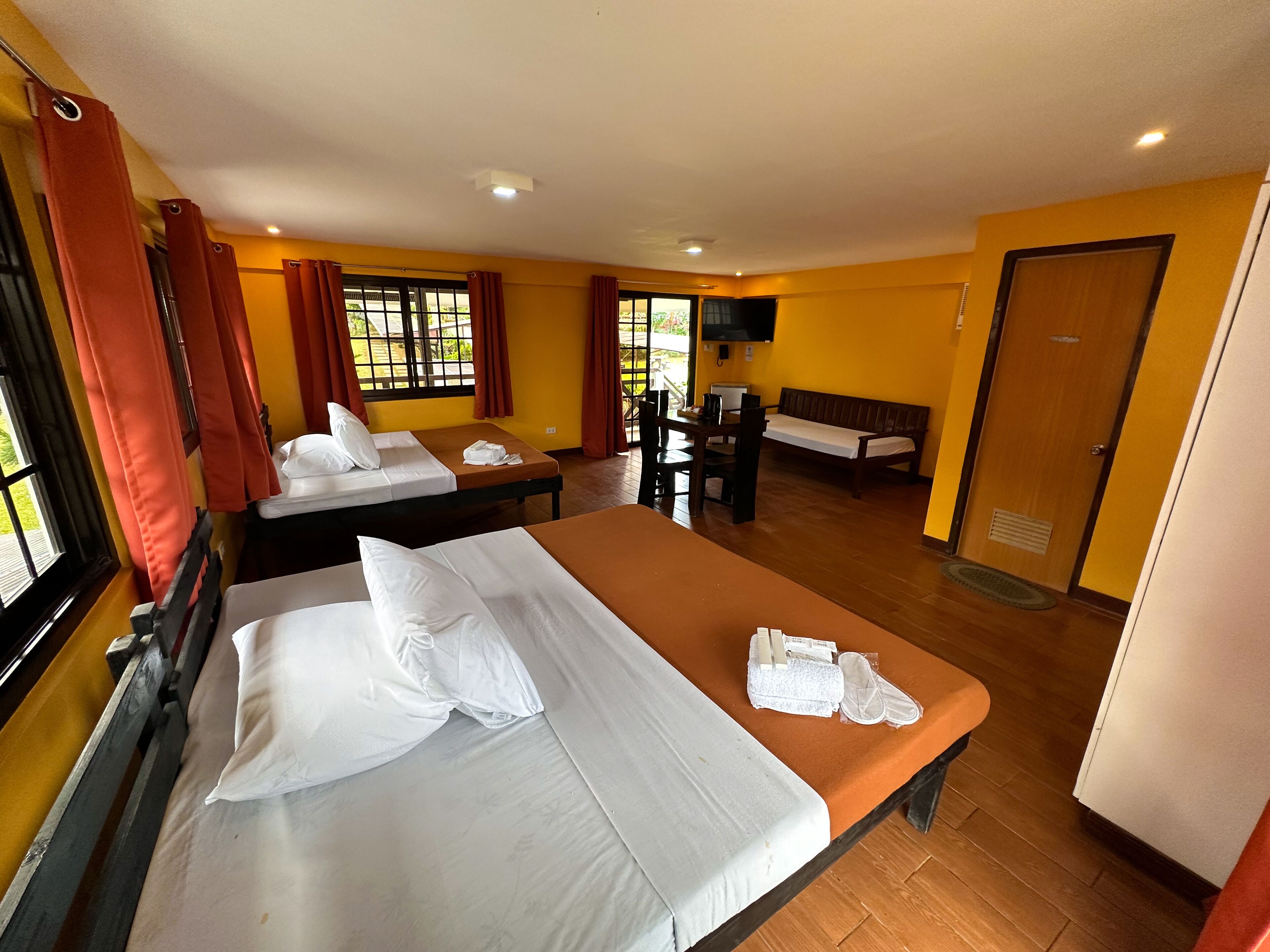 Pina Colina Resort