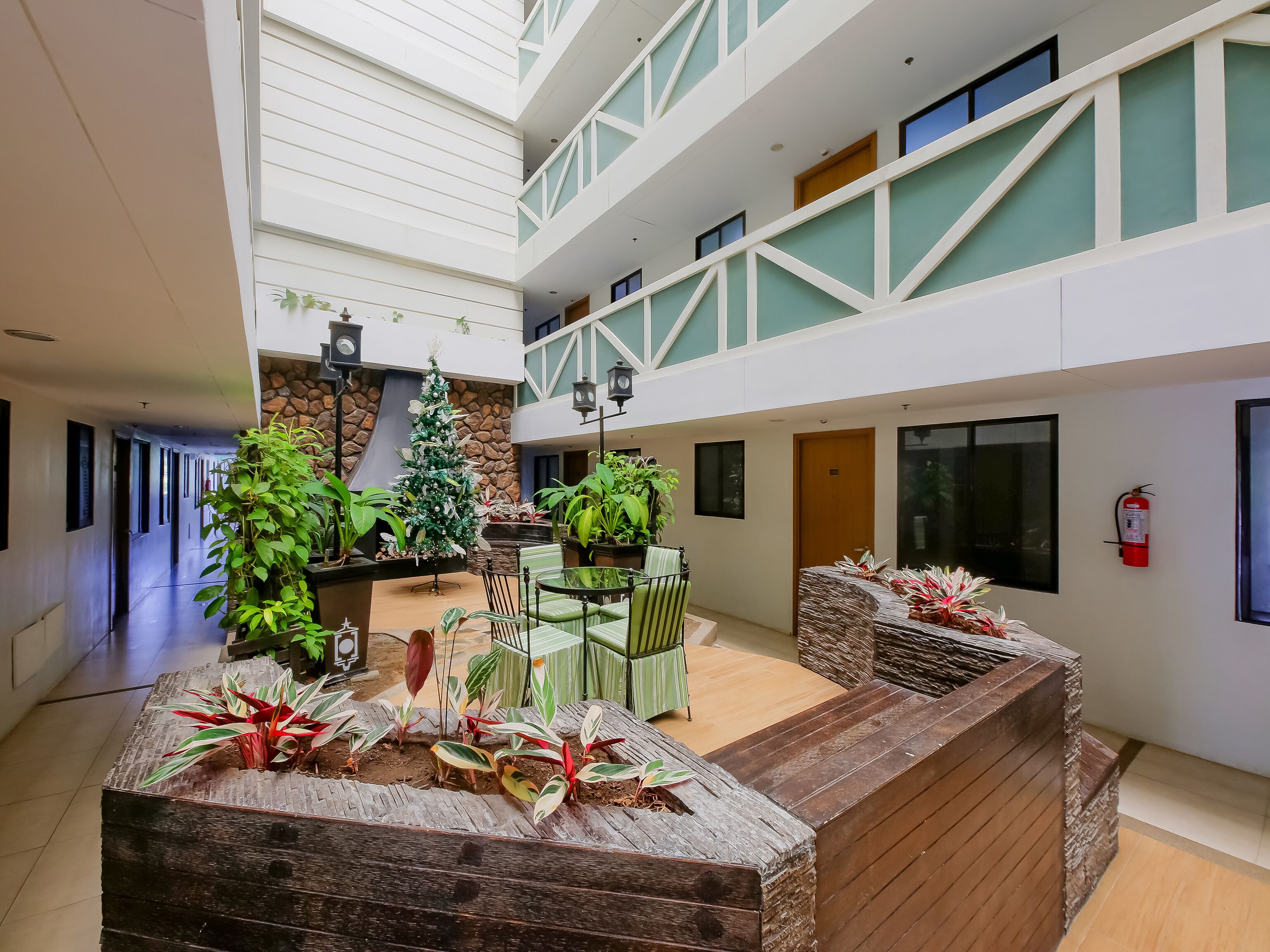 Pine Suites by OYO Rooms