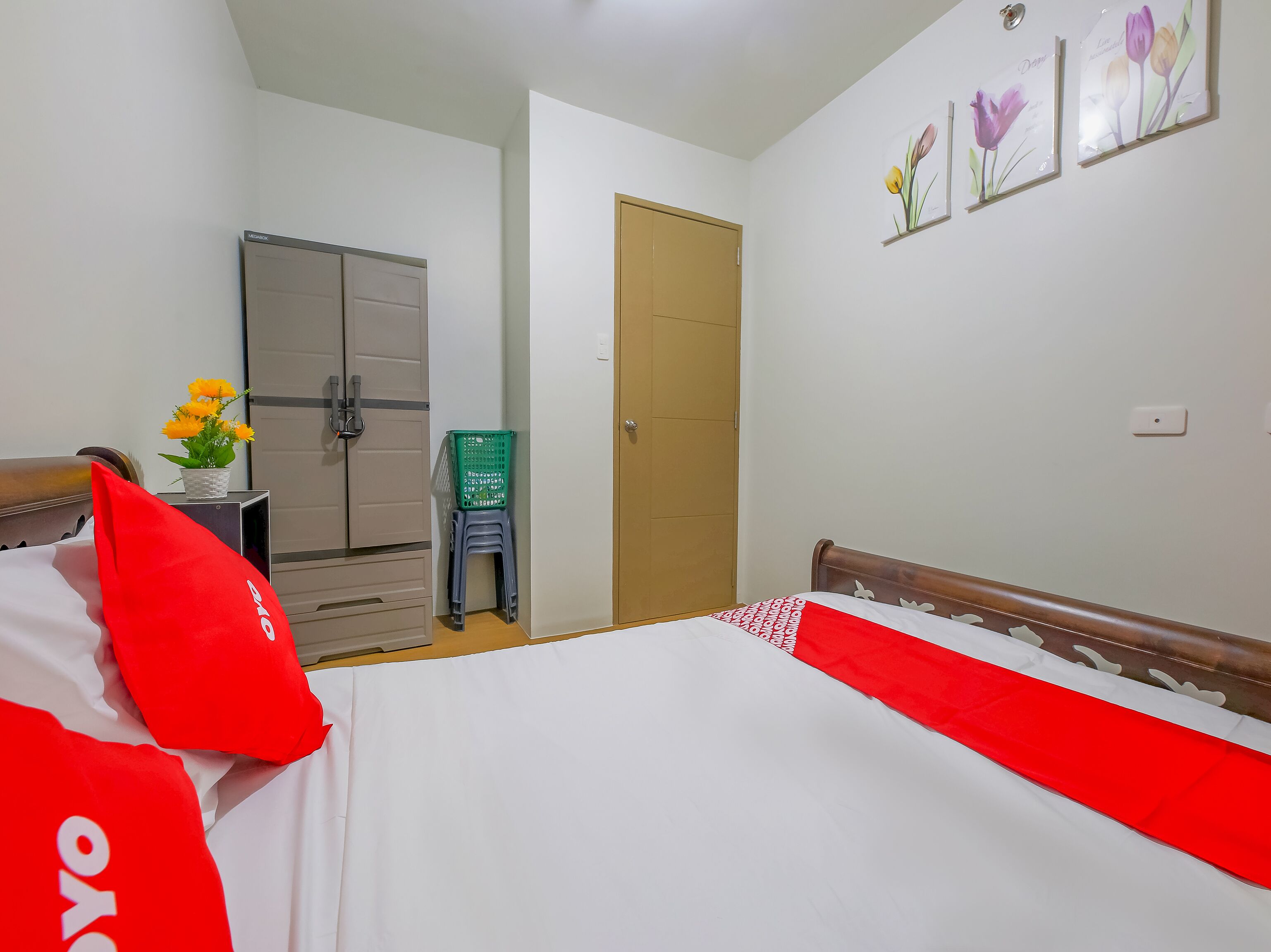 Pine Suites by OYO Rooms