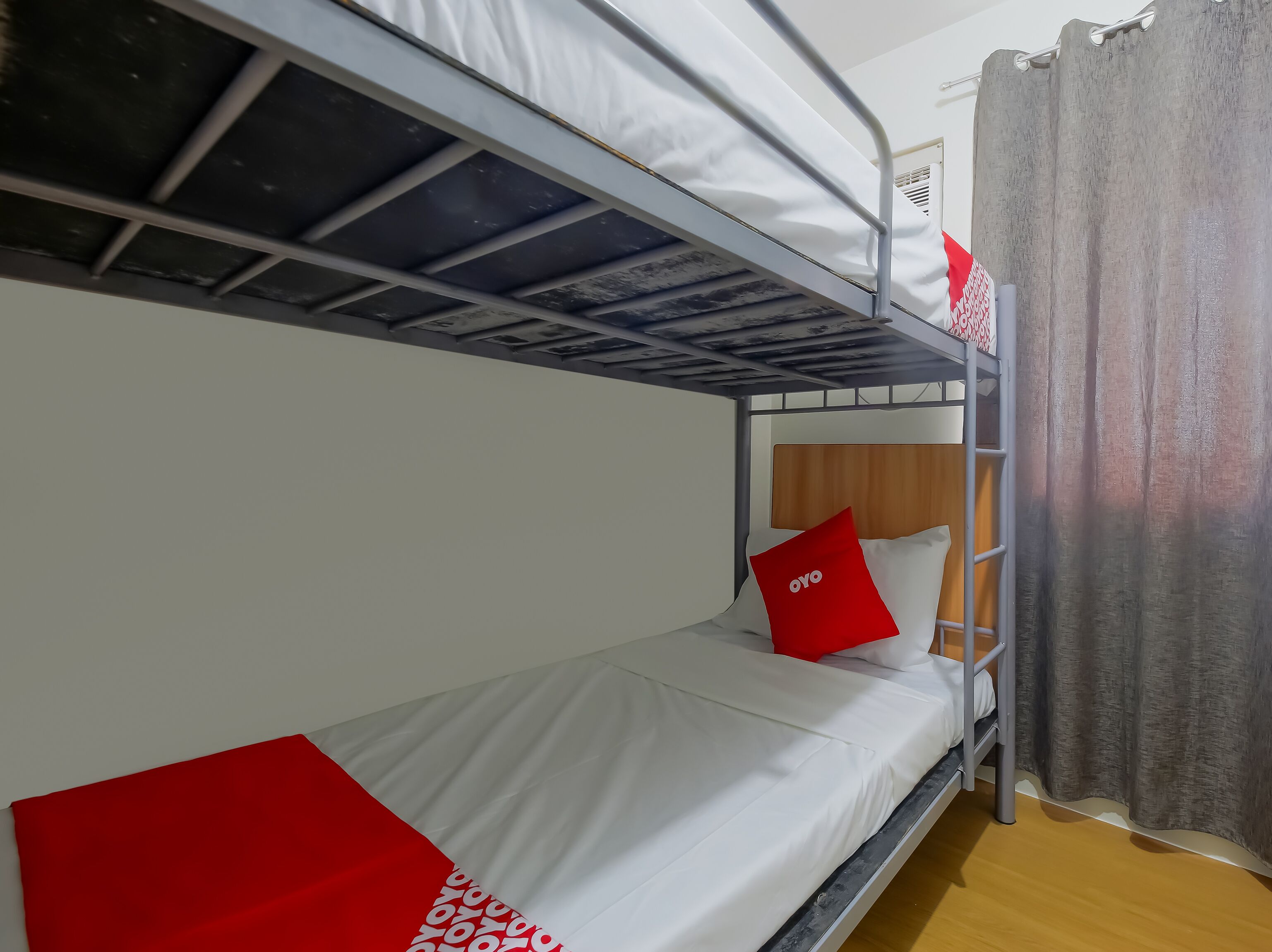 Pine Suites by OYO Rooms