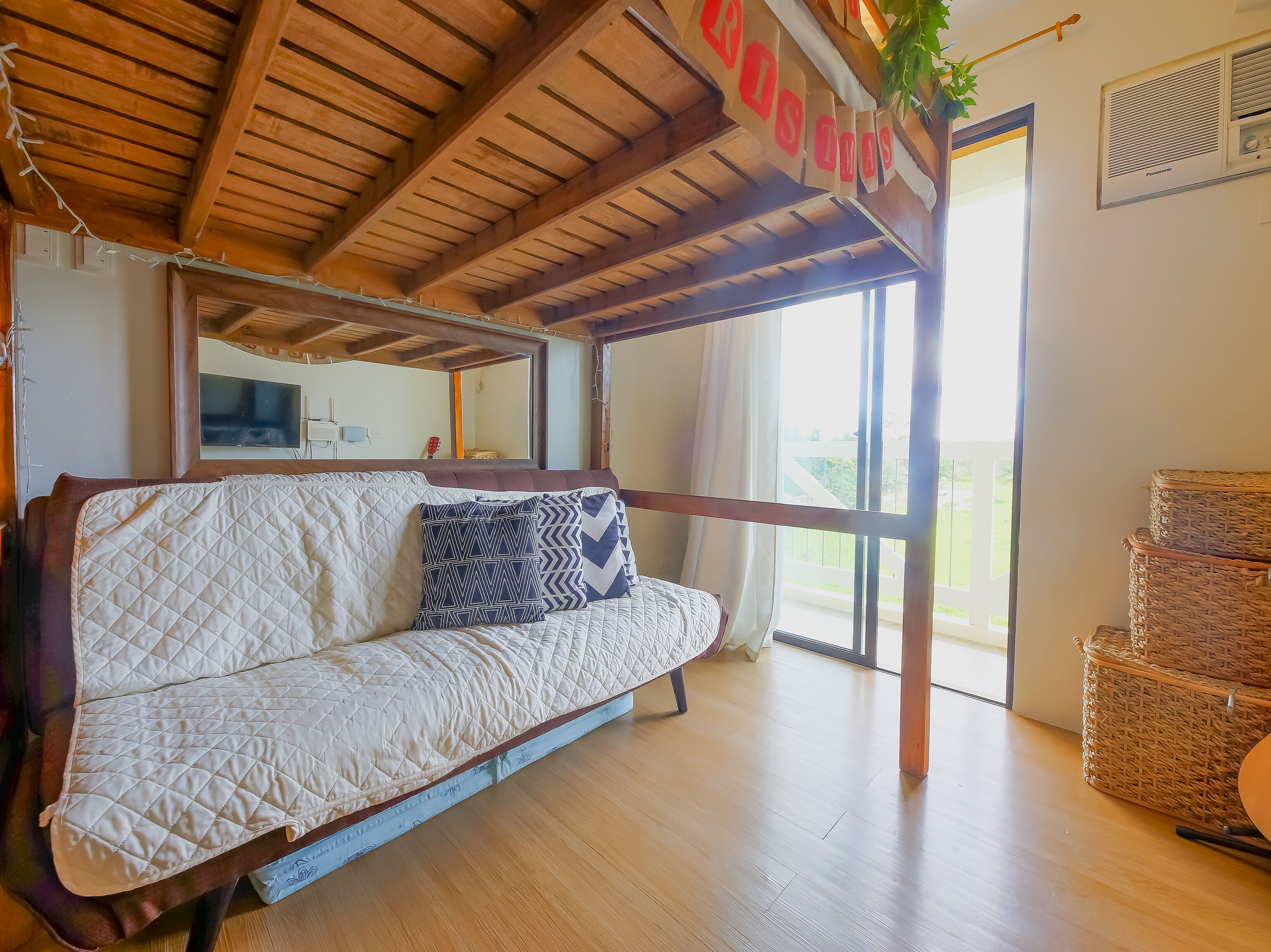 Pine Suites by OYO Rooms