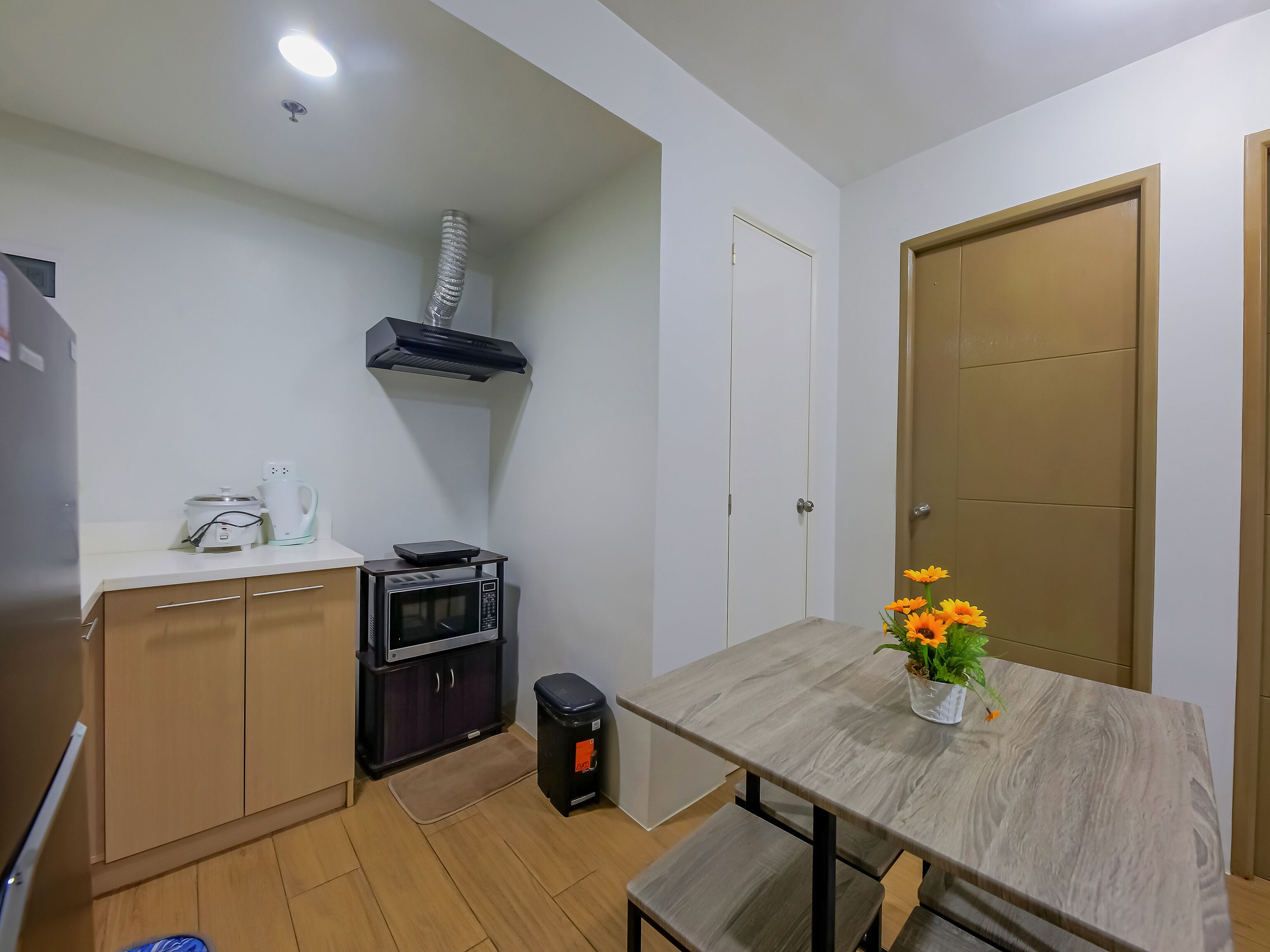 Pine Suites by OYO Rooms