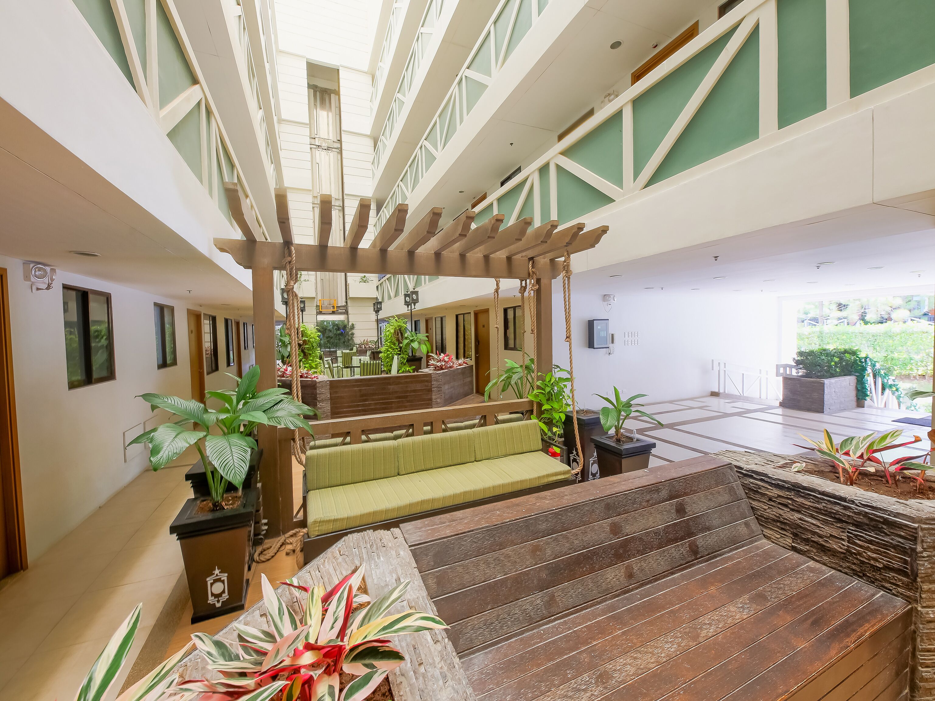 Pine Suites by OYO Rooms