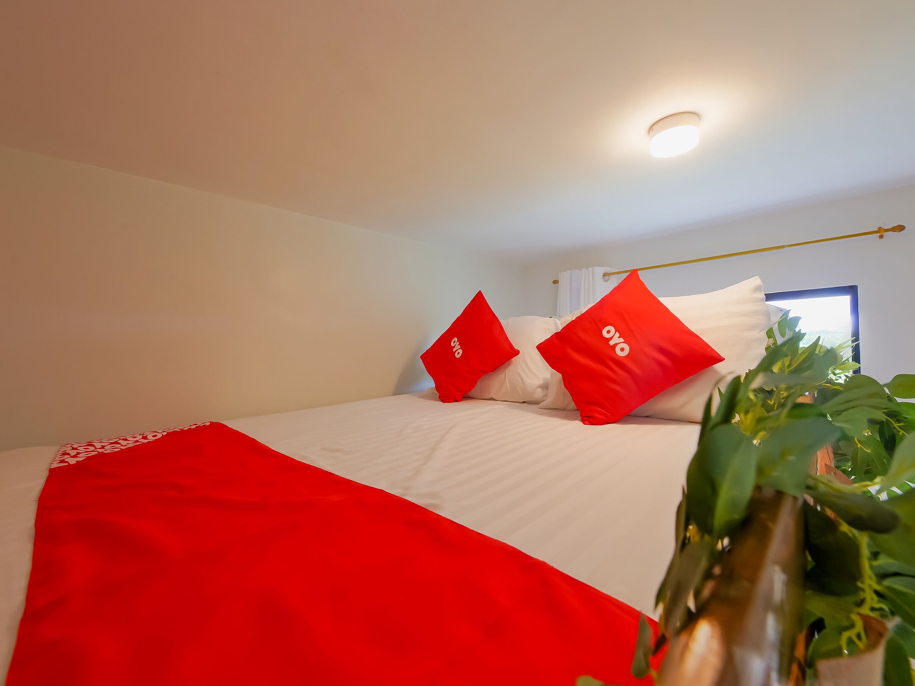 Pine Suites by OYO Rooms