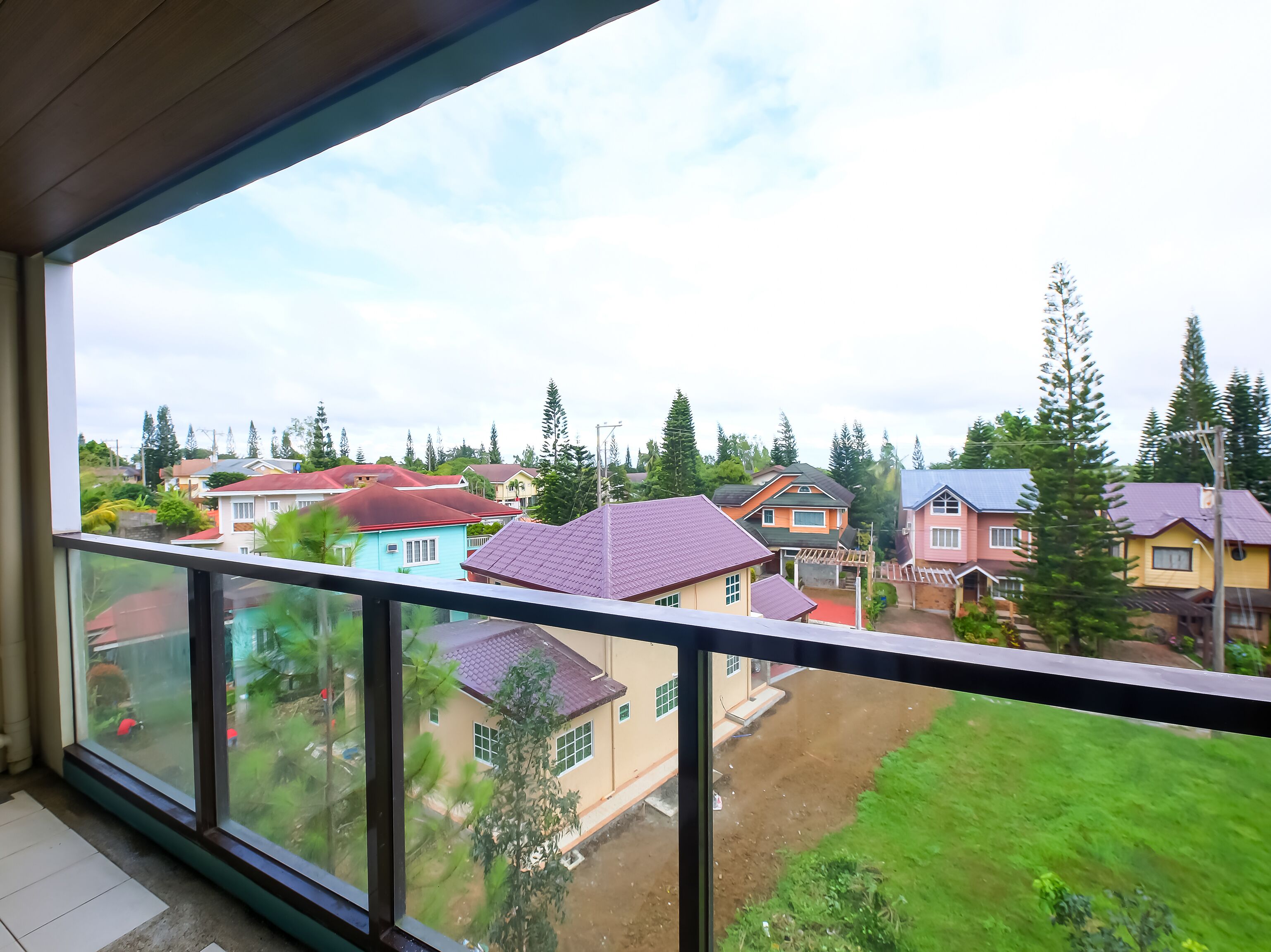 Pine Suites by OYO Rooms