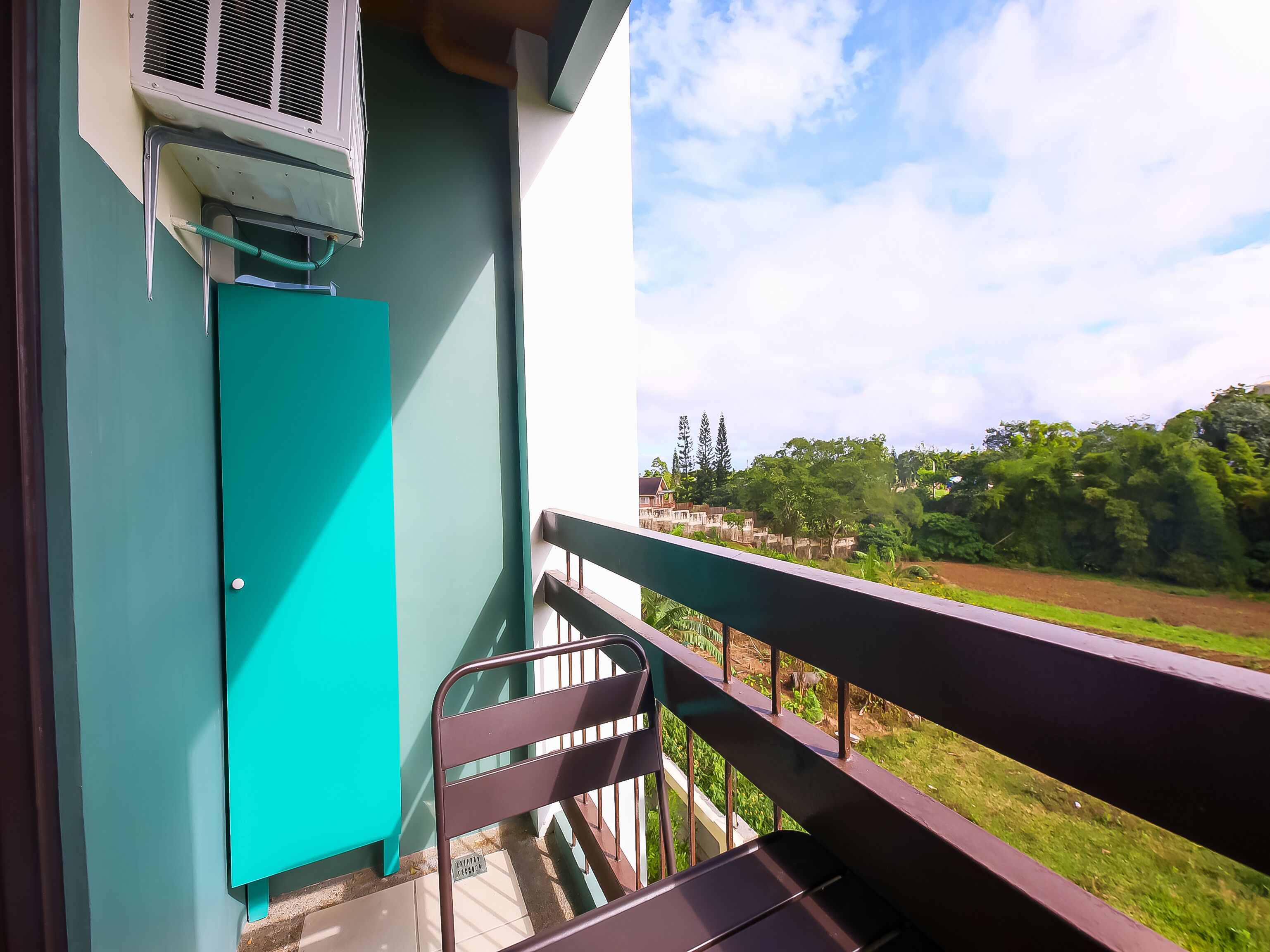 Pine Suites by OYO Rooms