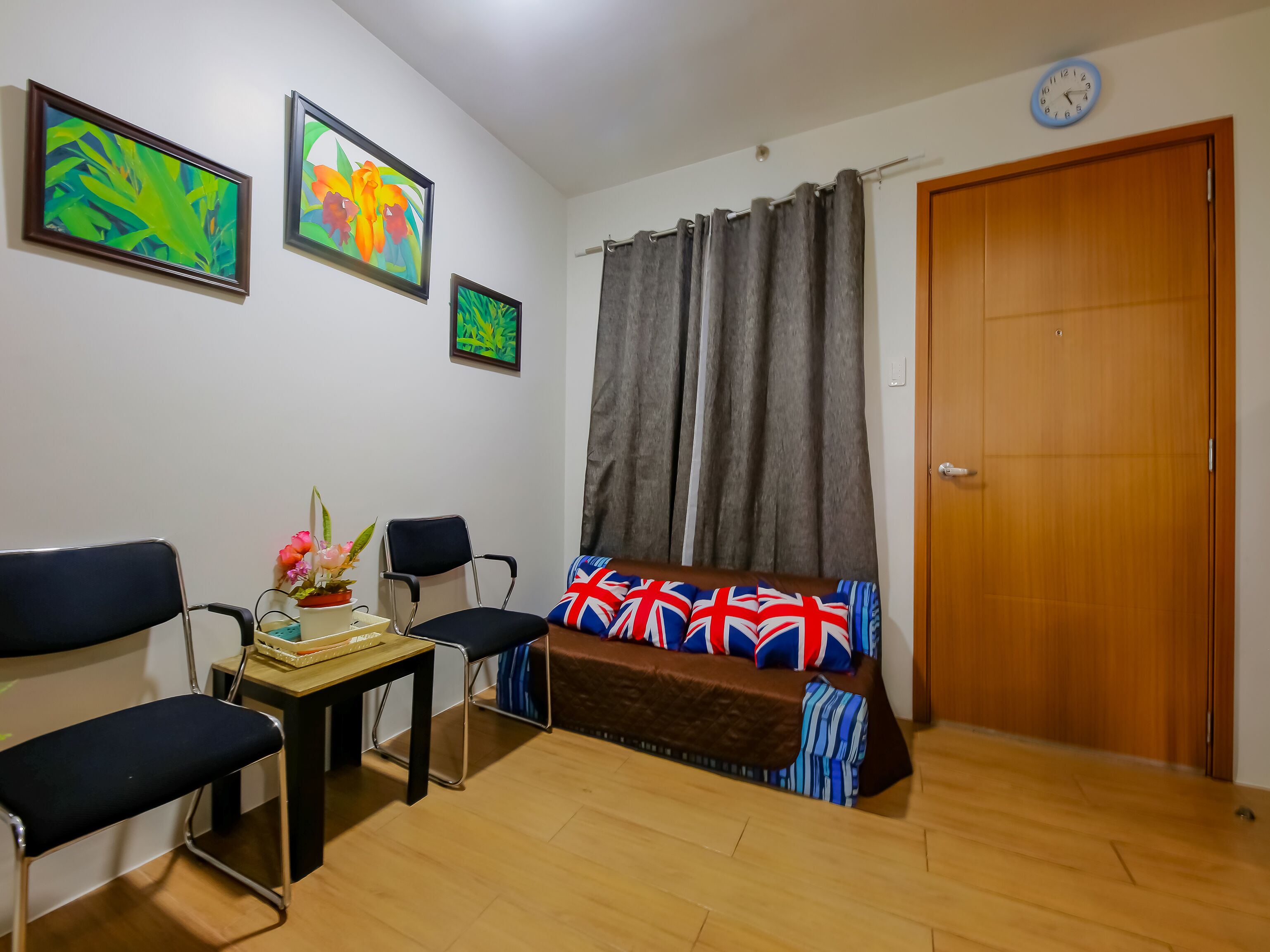 Pine Suites by OYO Rooms