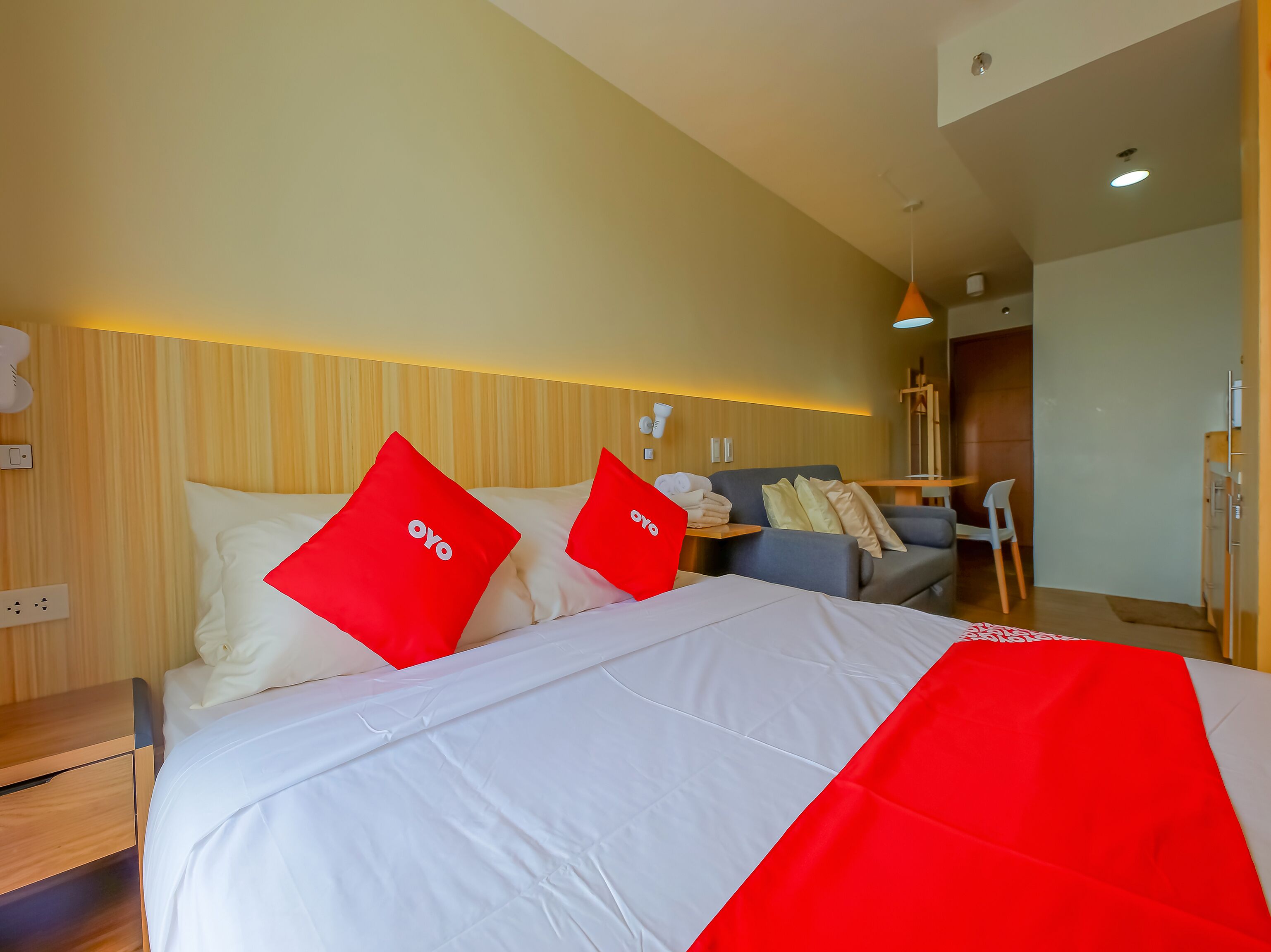Pine Suites by OYO Rooms