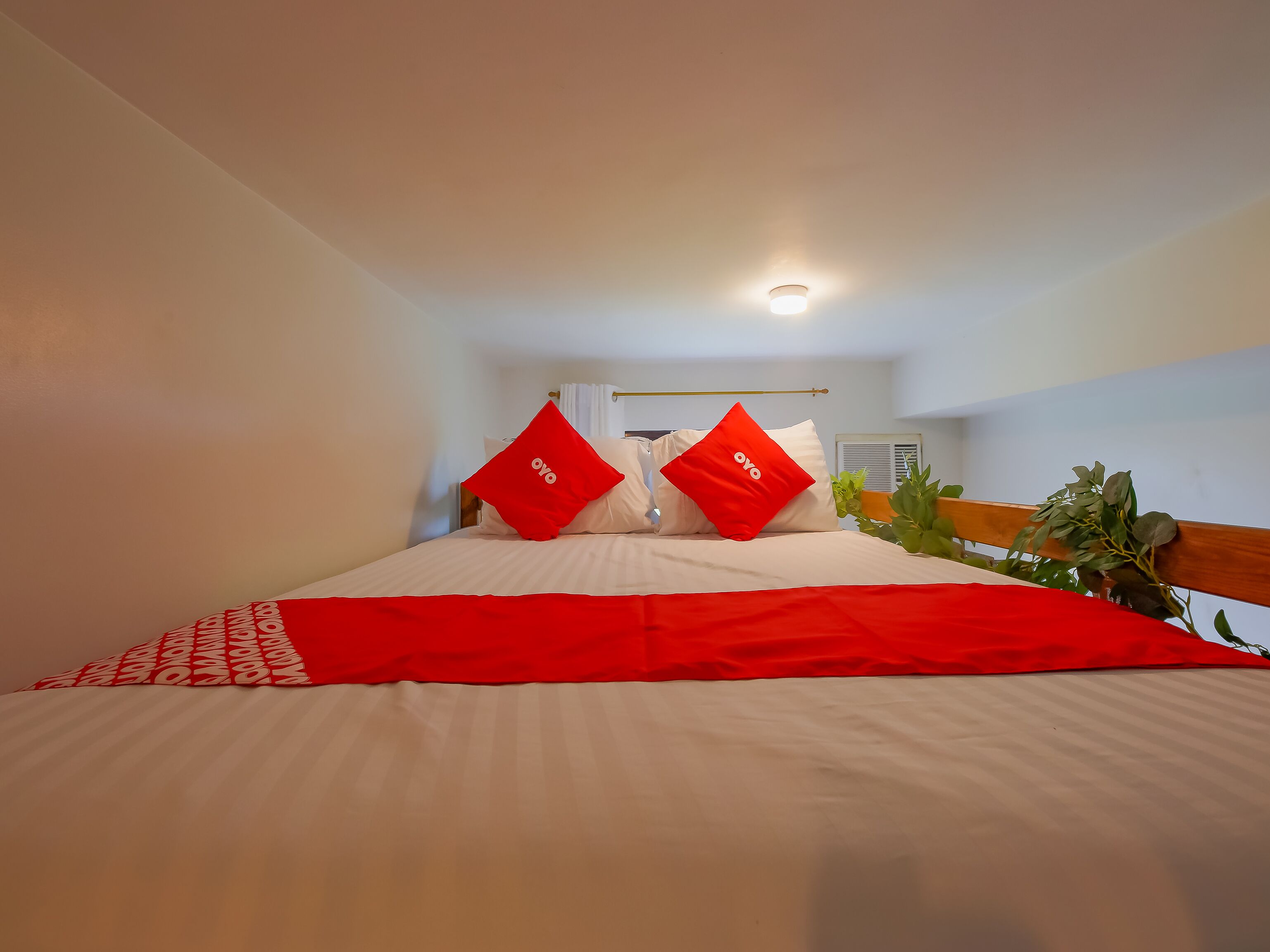 Pine Suites by OYO Rooms