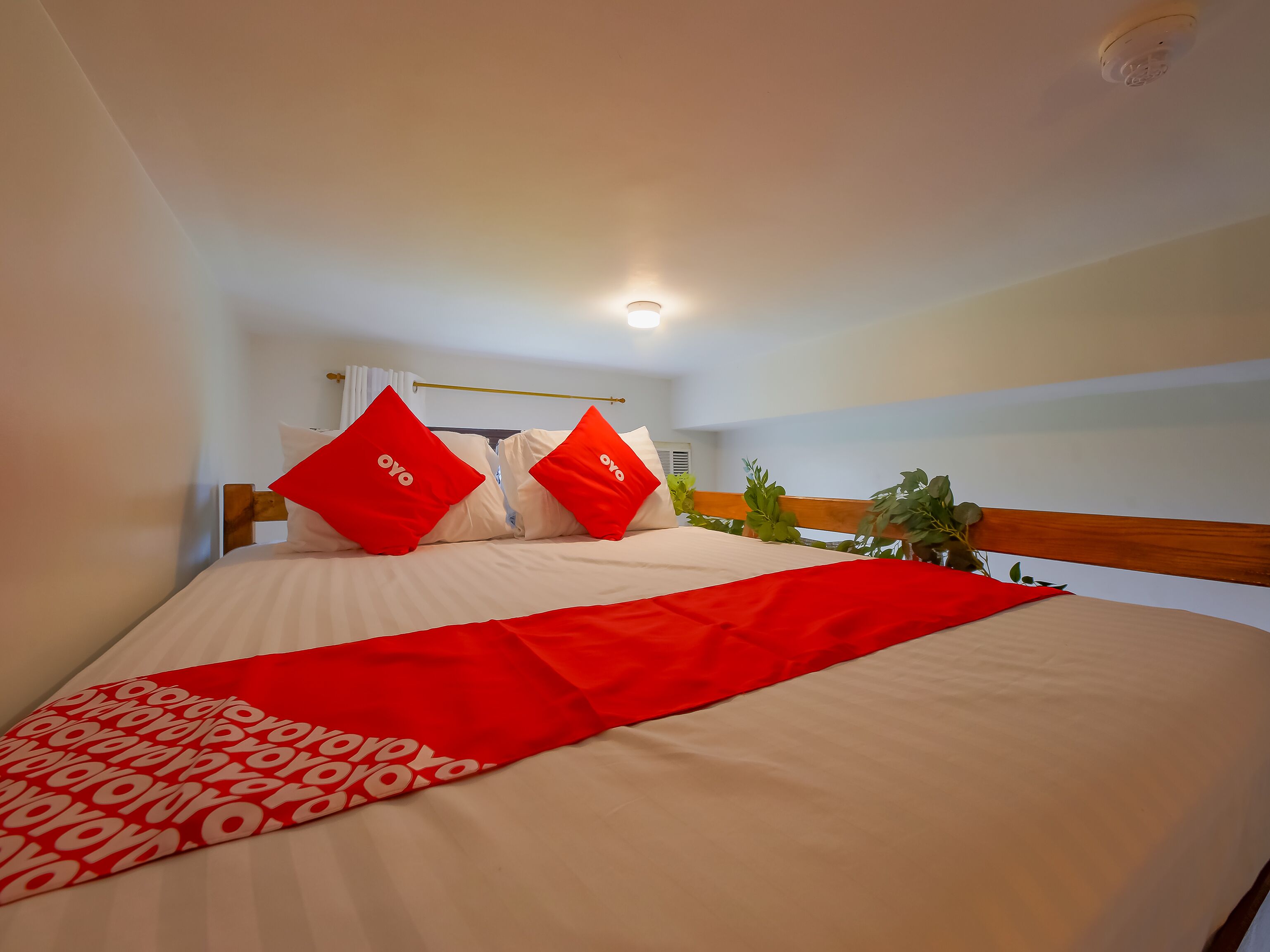 Pine Suites by OYO Rooms