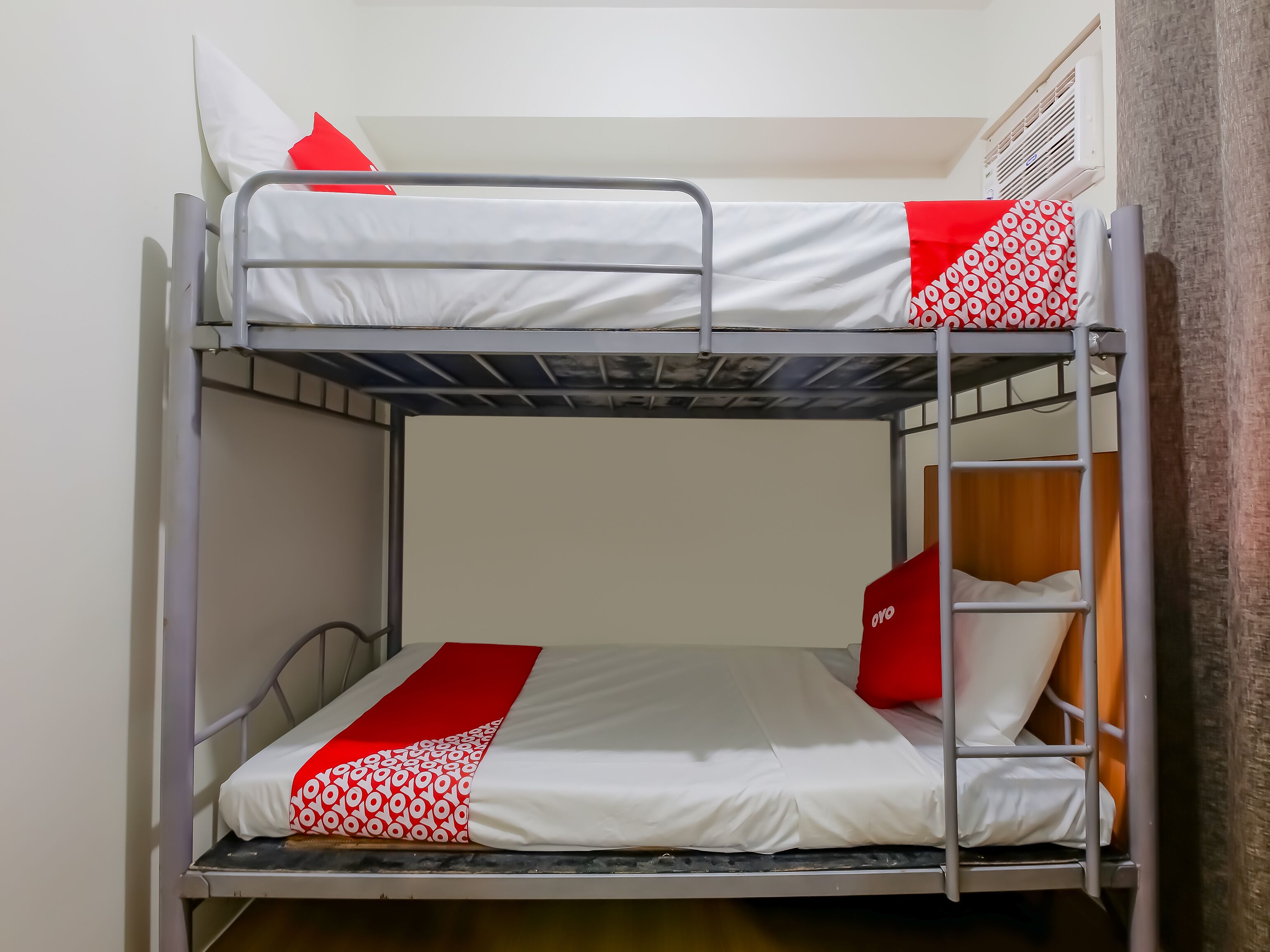 Pine Suites by OYO Rooms
