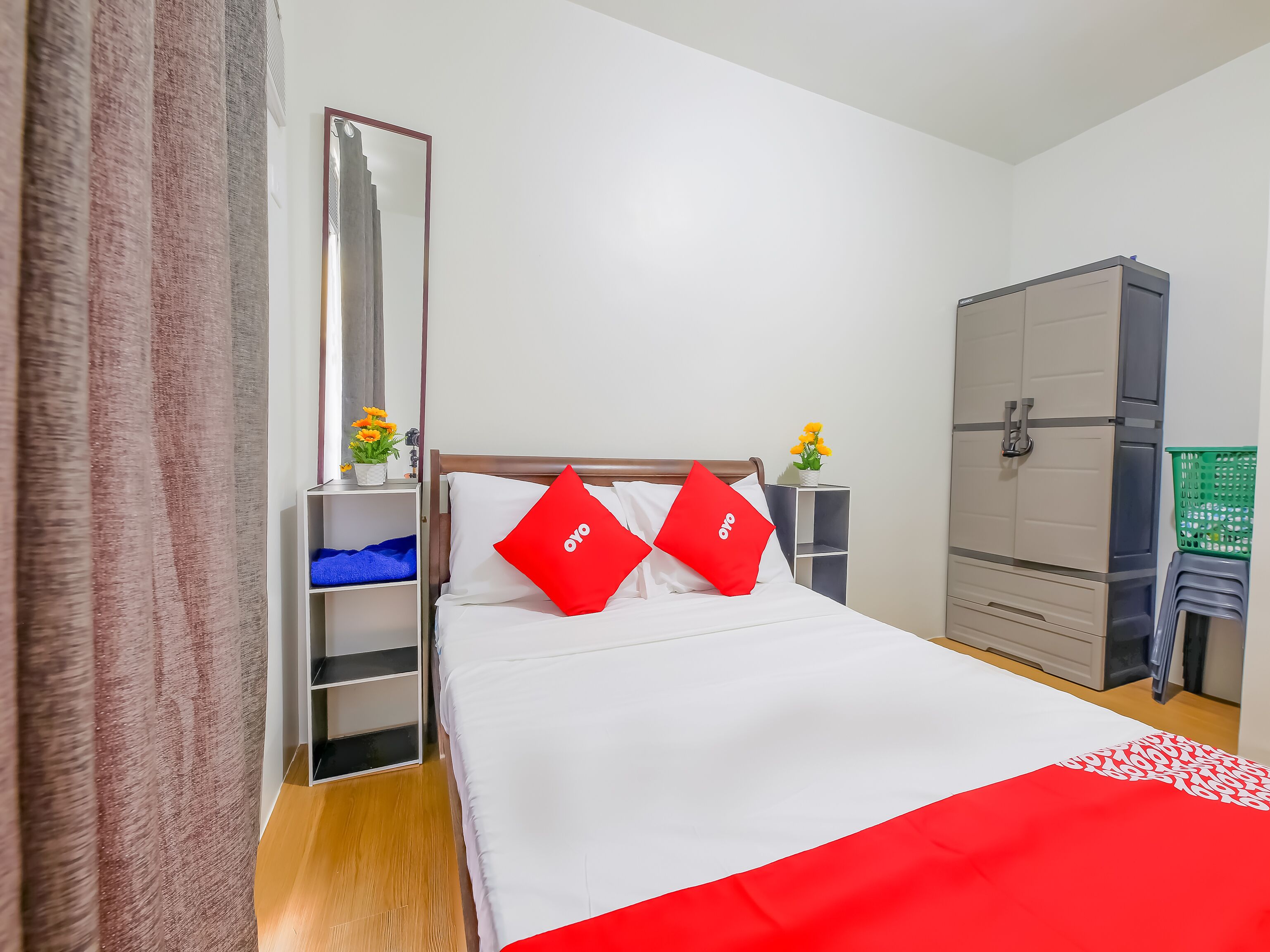Pine Suites by OYO Rooms