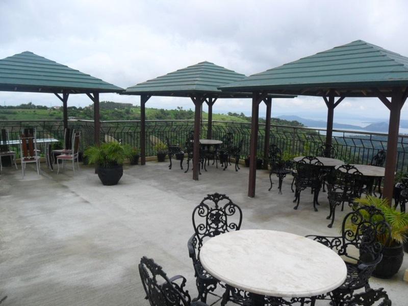 Royal Taal Inn