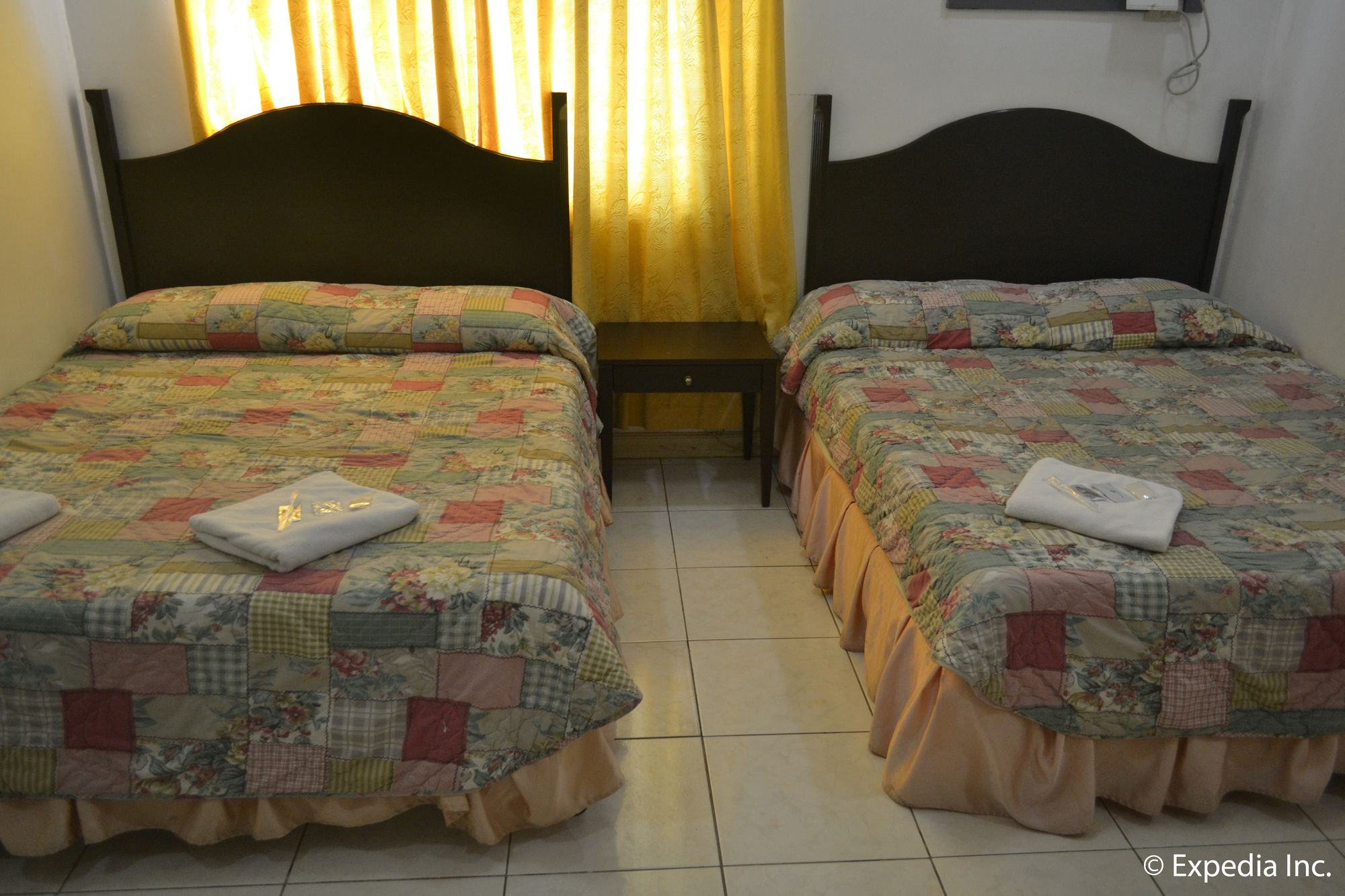 Tagaytay Country Hotel