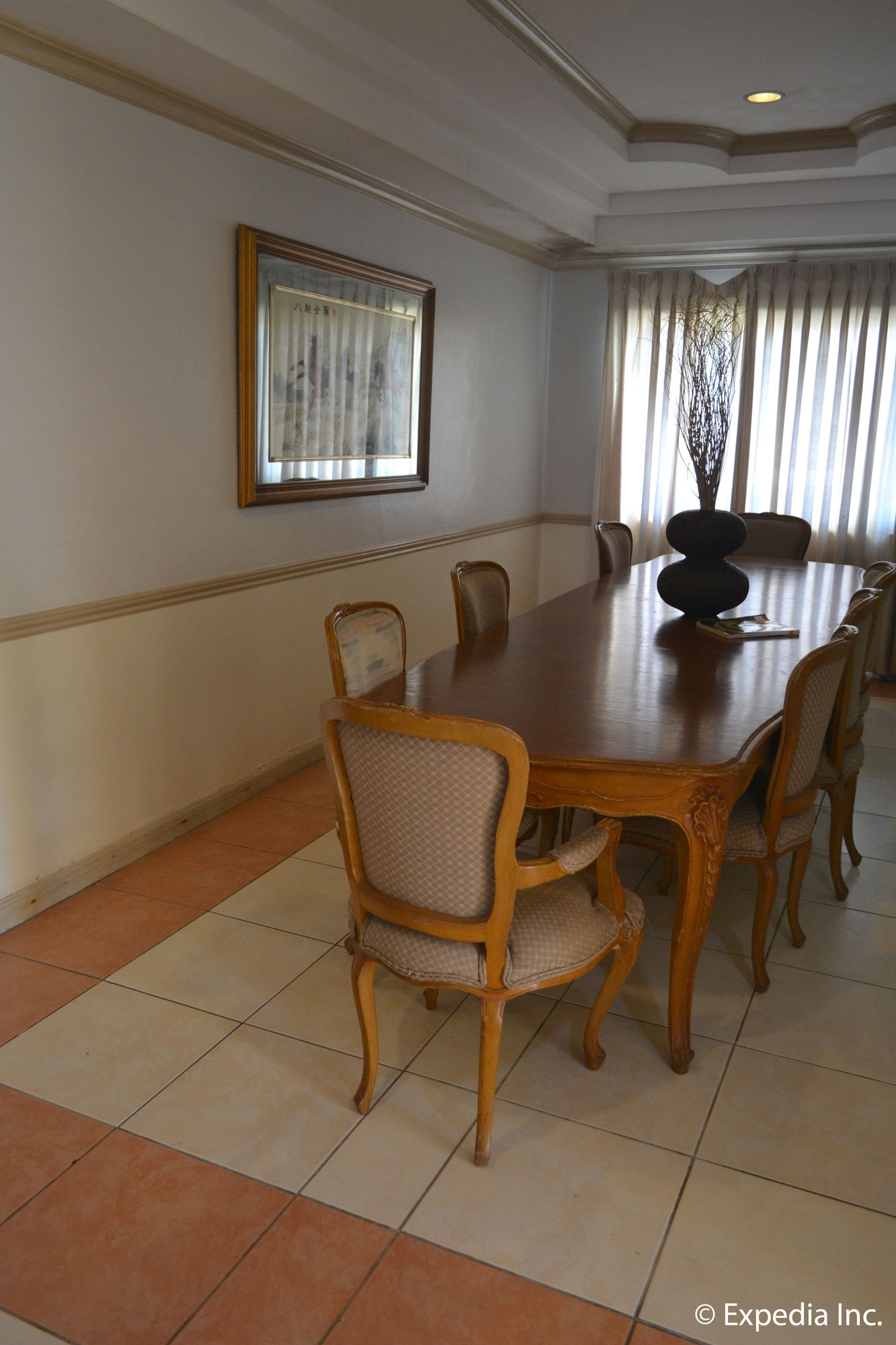 Tagaytay Country Hotel