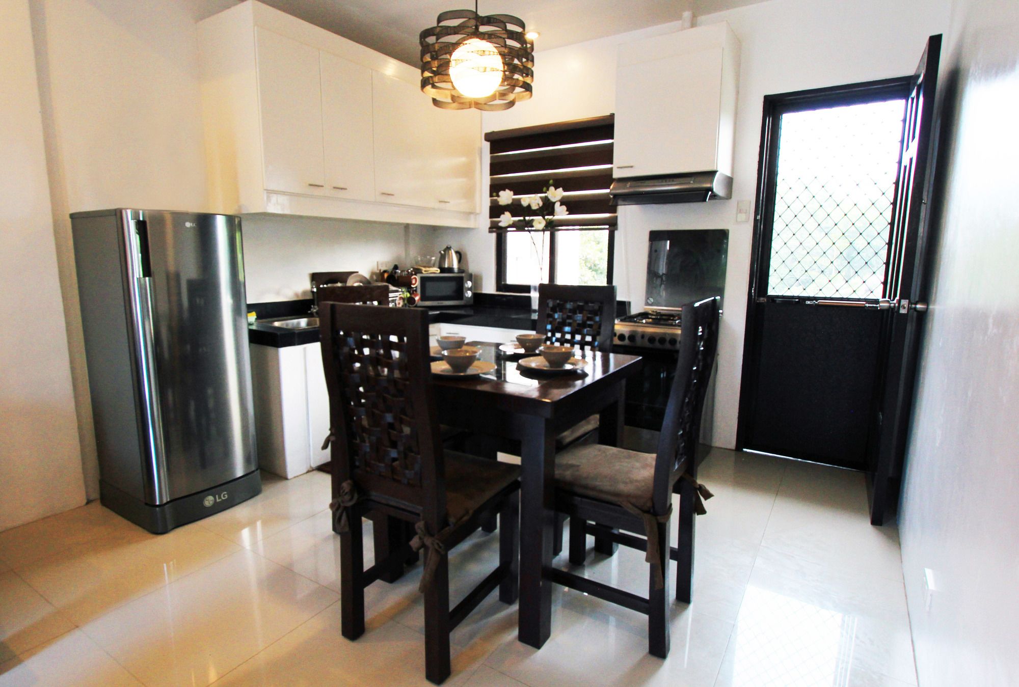 Tagaytay Summer House