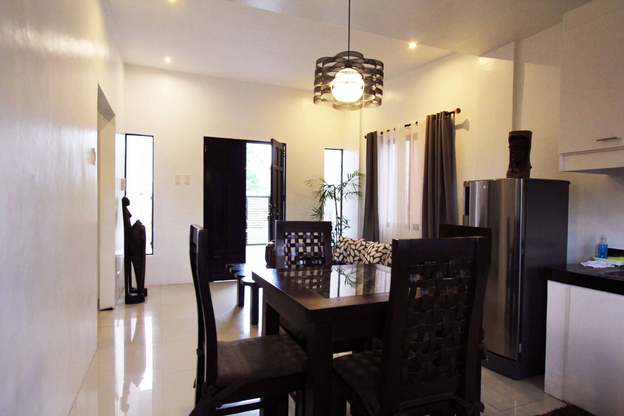Tagaytay Summer House